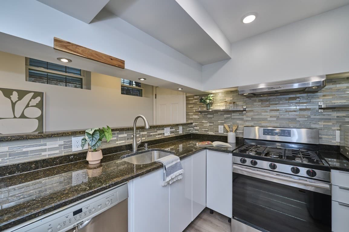 Condominium at 161 Hancock # B, Cambridge MA 02139, Cambridge, photo 8 of 29