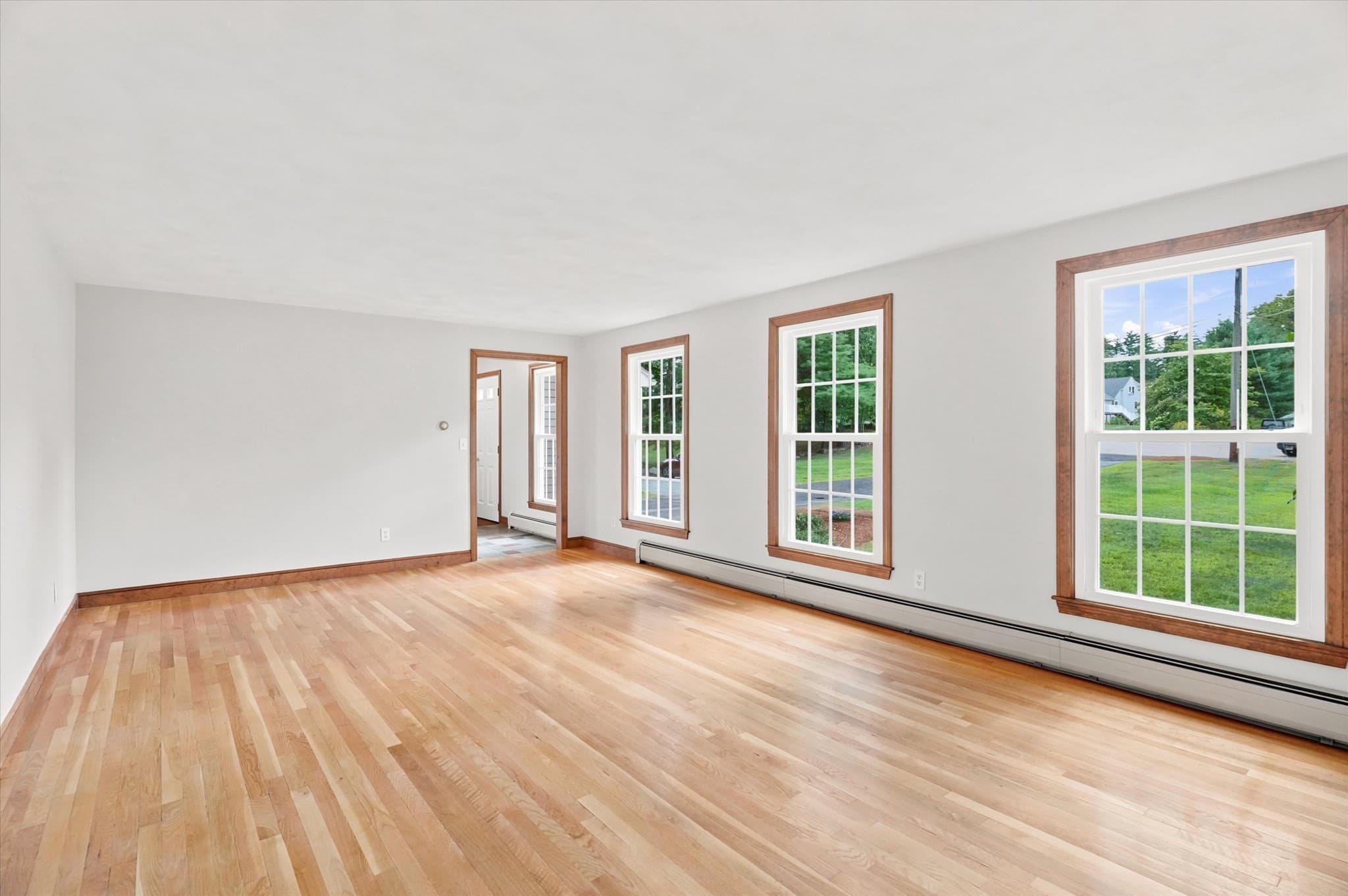 Single Family Residence at 3 Wayside Ln, Acton MA 01720, Acton, photo 4 of 41