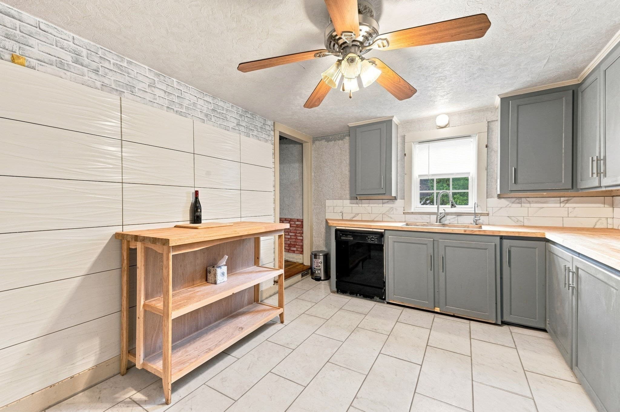 Single Family Residence at 66 Charlton St, Oxford MA 01540, Oxford, photo 21 of 40