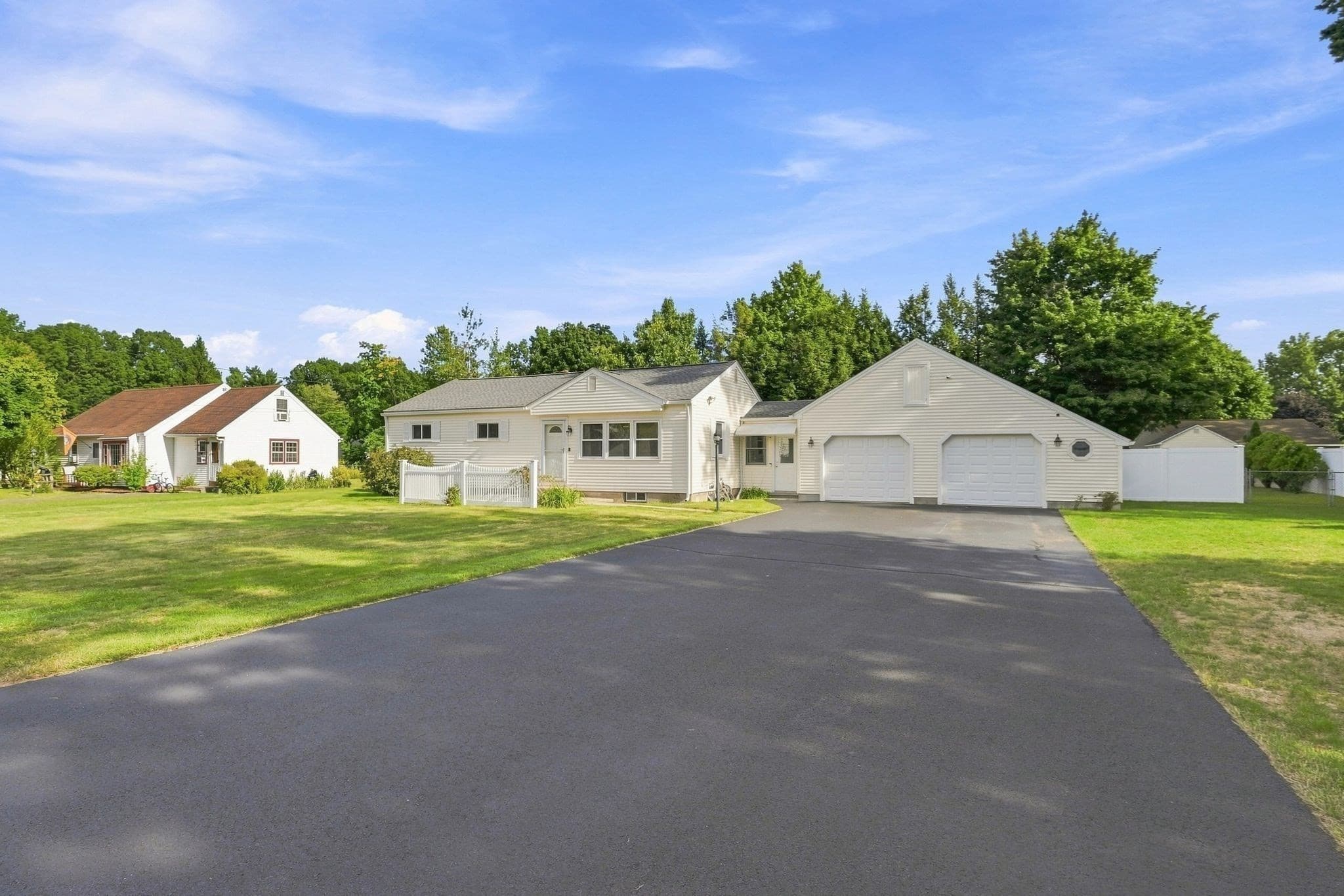 Single Family Residence at 172 Birch Bluffs Dr, Westfield MA 01085, Westfield, photo 38 of 42