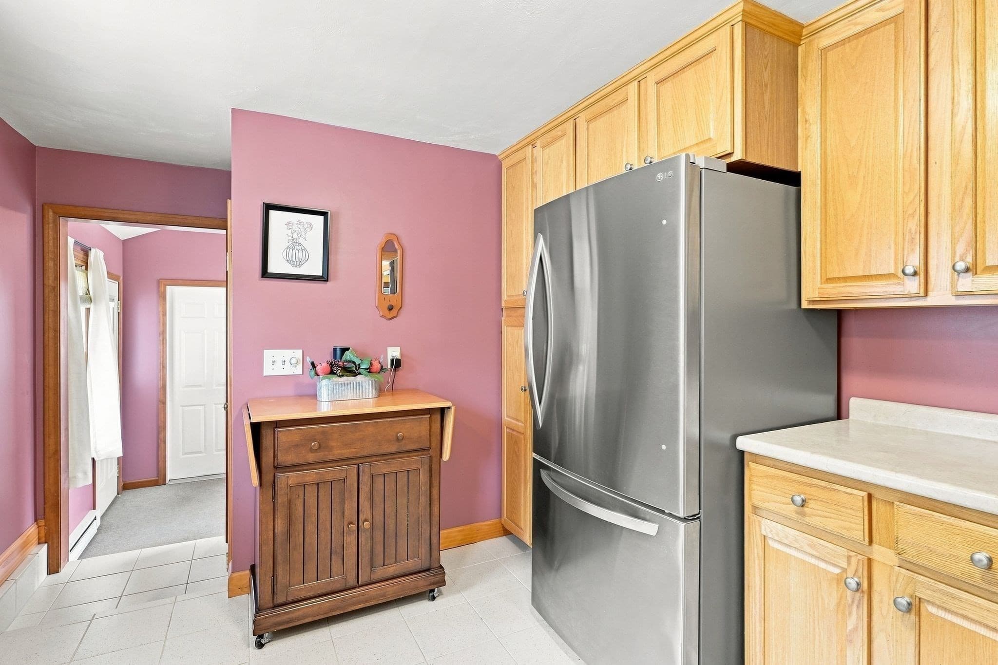 Single Family Residence at 172 Birch Bluffs Dr, Westfield MA 01085, Westfield, photo 8 of 42