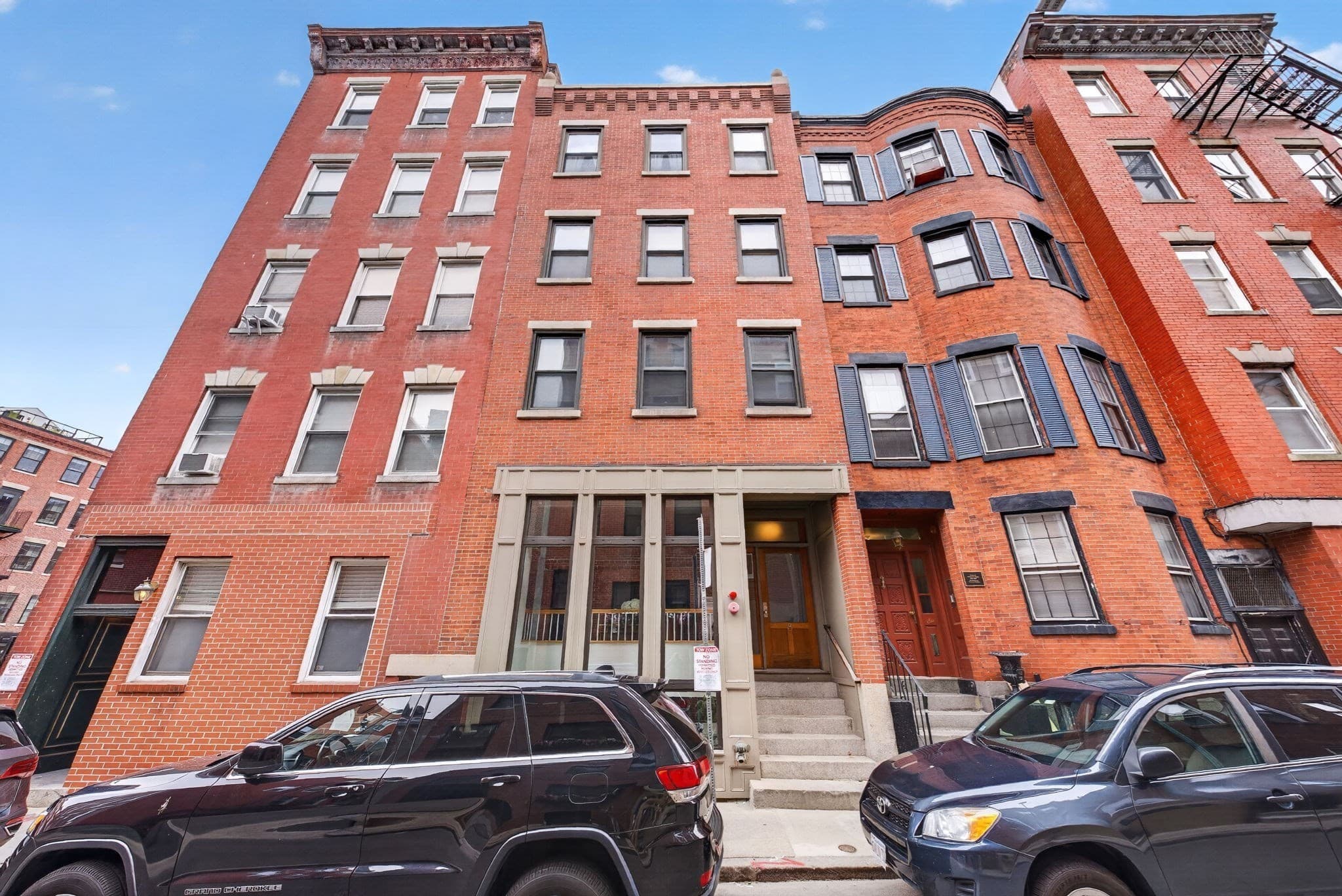 Condominium at 8 Garden Court # 2, Boston MA 02113, Boston, photo 14 of 16