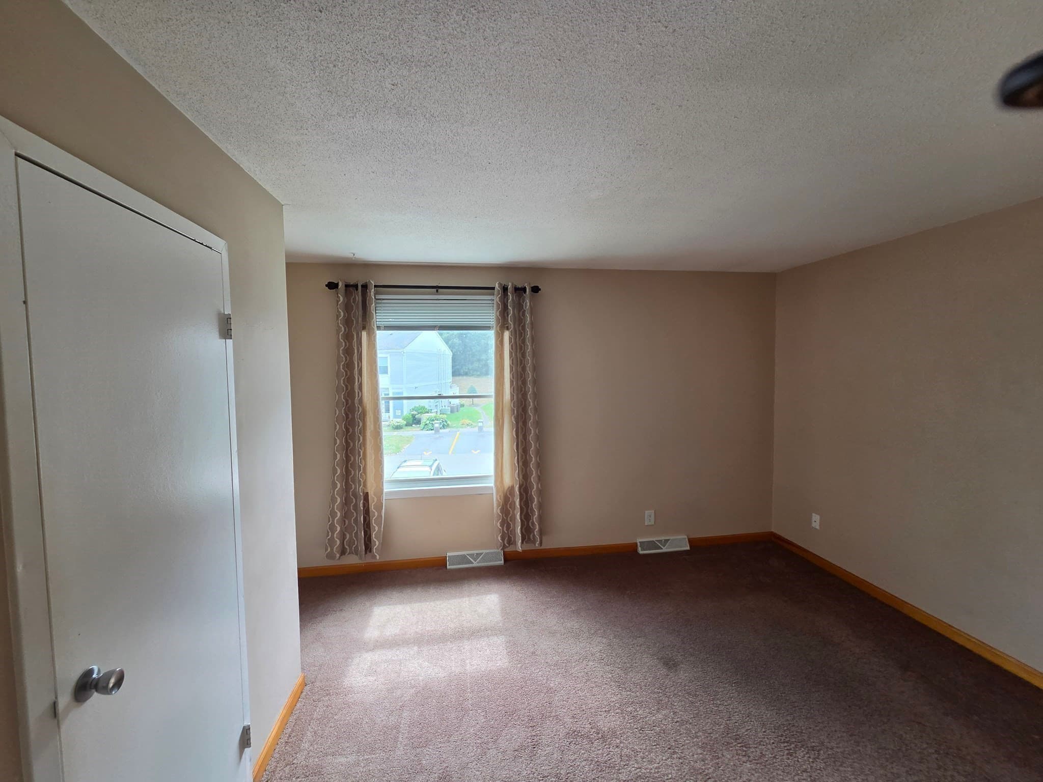 Stock Cooperative at 106 Northridge Rd # 106, Beverly MA 01915, Beverly, photo 21 of 40