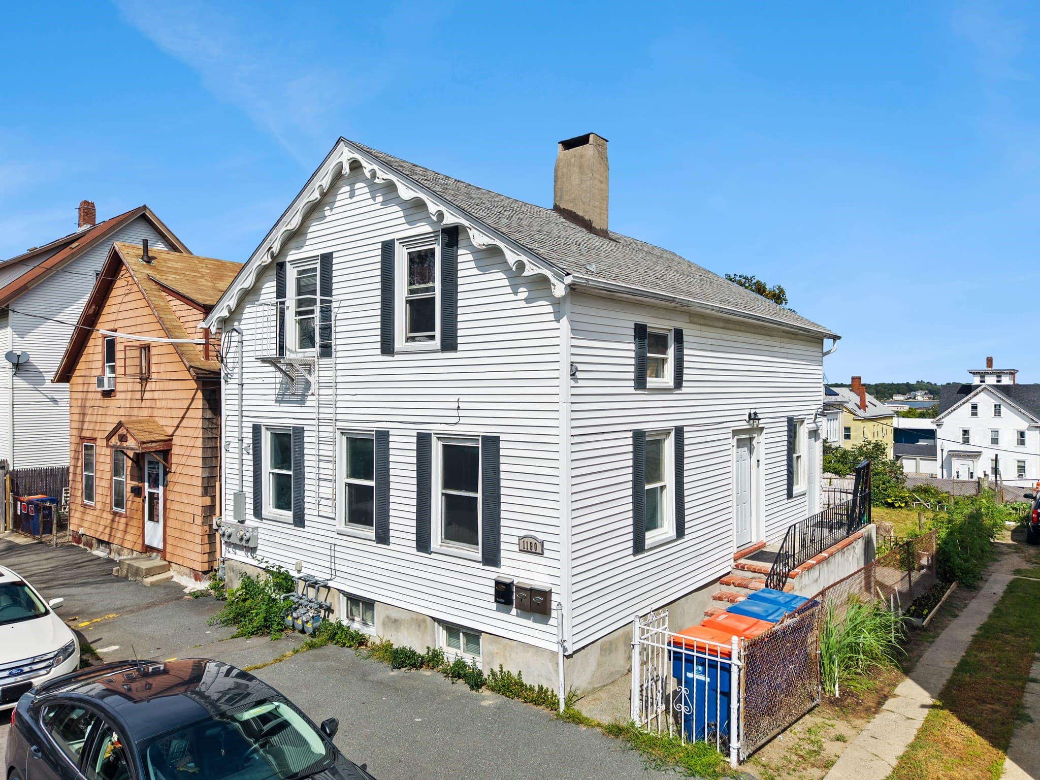 1190 Pleasant St, New Bedford MA 02740
