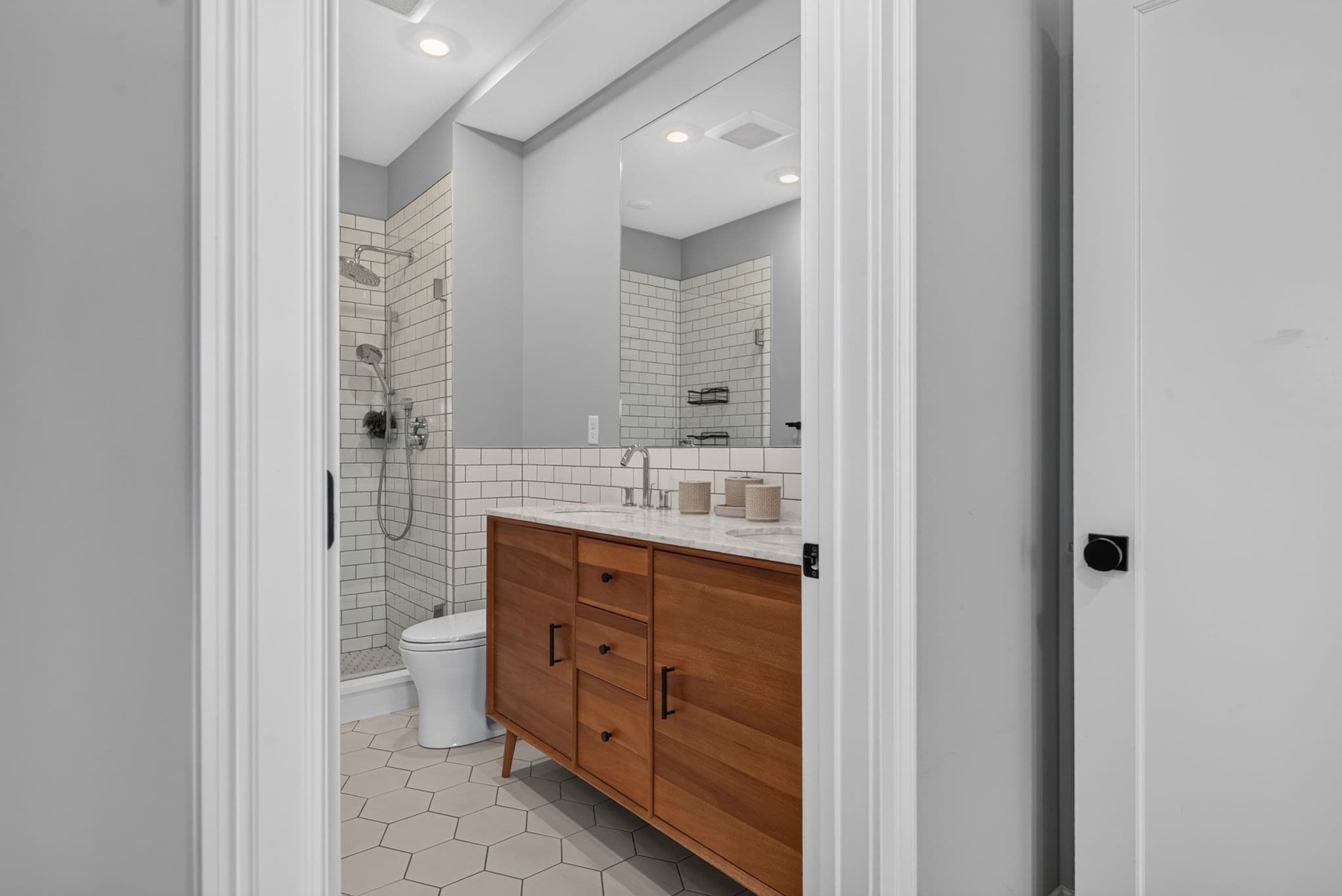 Condominium at 120 Brookside Ave # 302, Boston MA 02130, photo 24 of 41