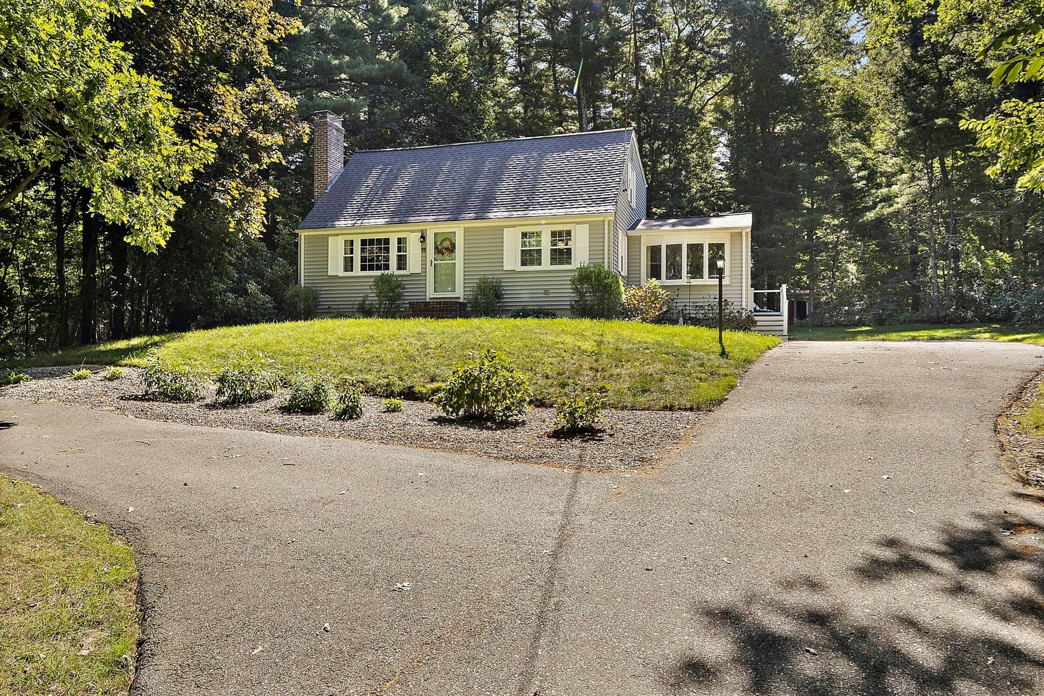 75 Oak St, Pembroke MA 02359