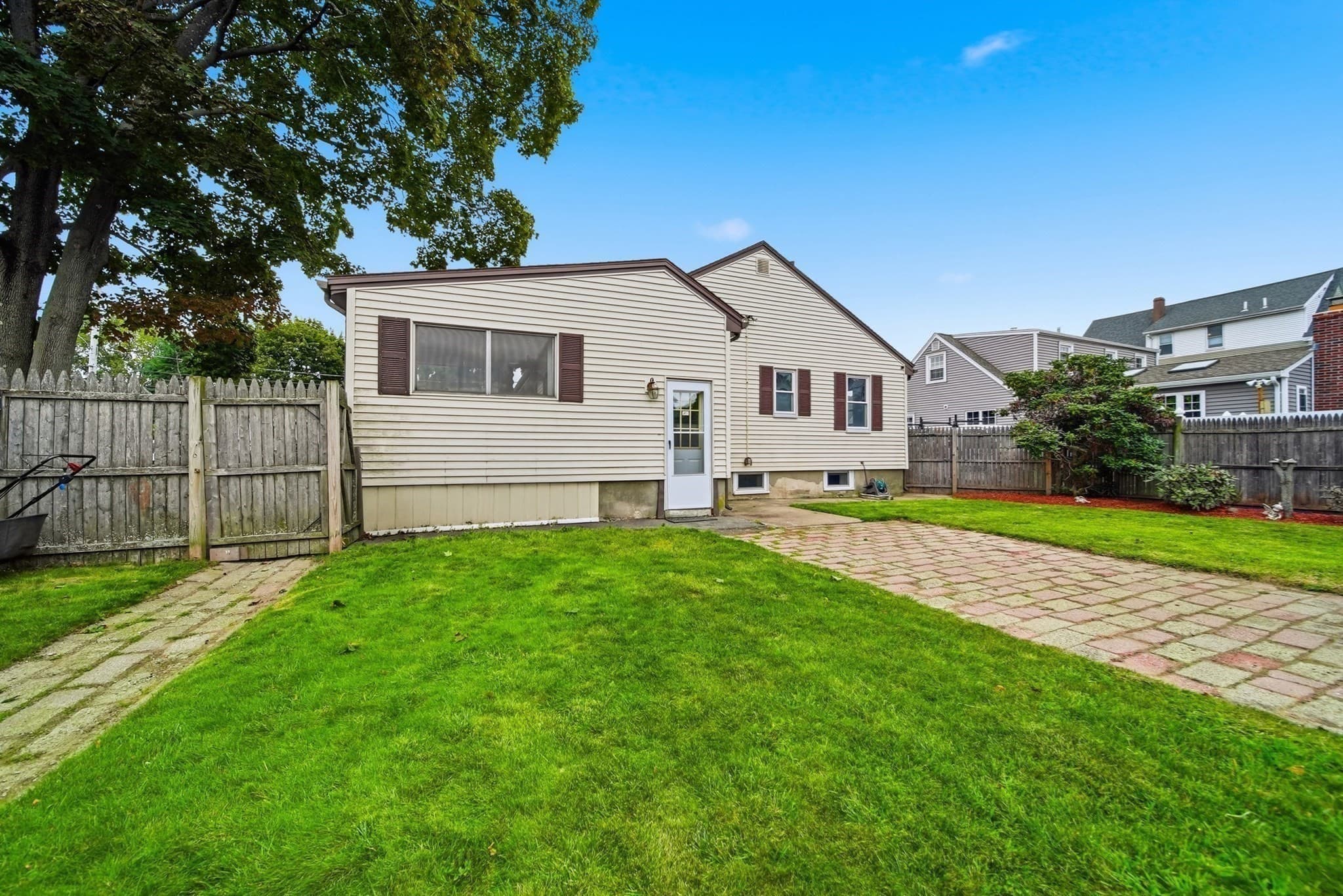 Single Family Residence at 3 Carlton St, Peabody MA 01960, Peabody, photo 33 of 39