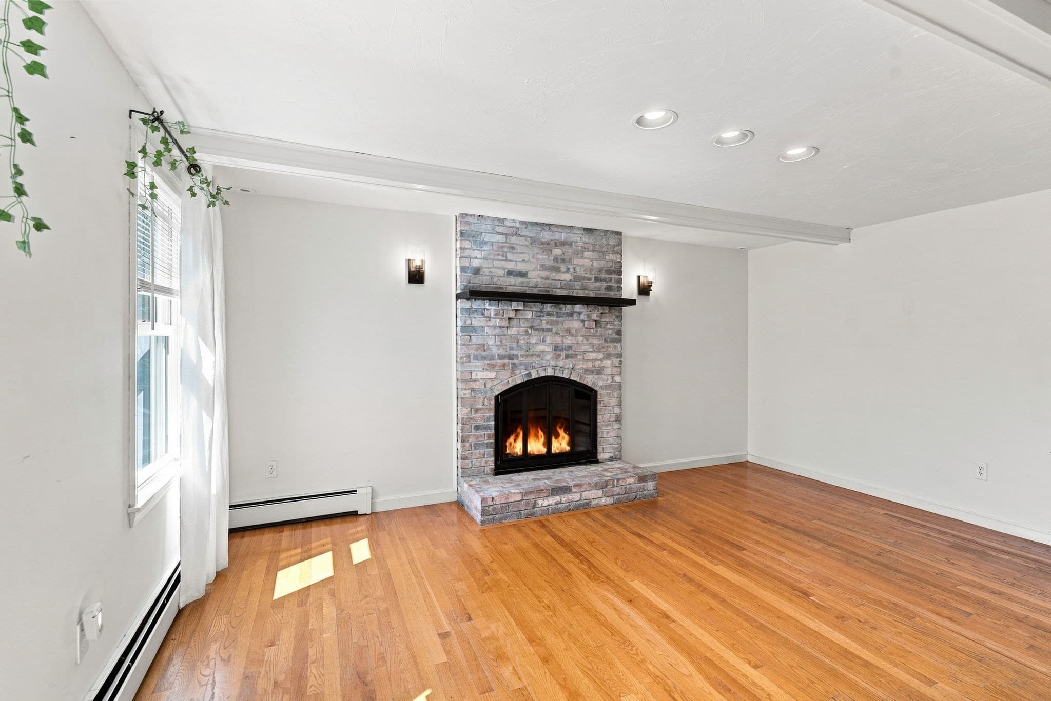 Single Family Residence at 25 West St, Foxboro MA 02035, Foxboro, photo 5 of 42