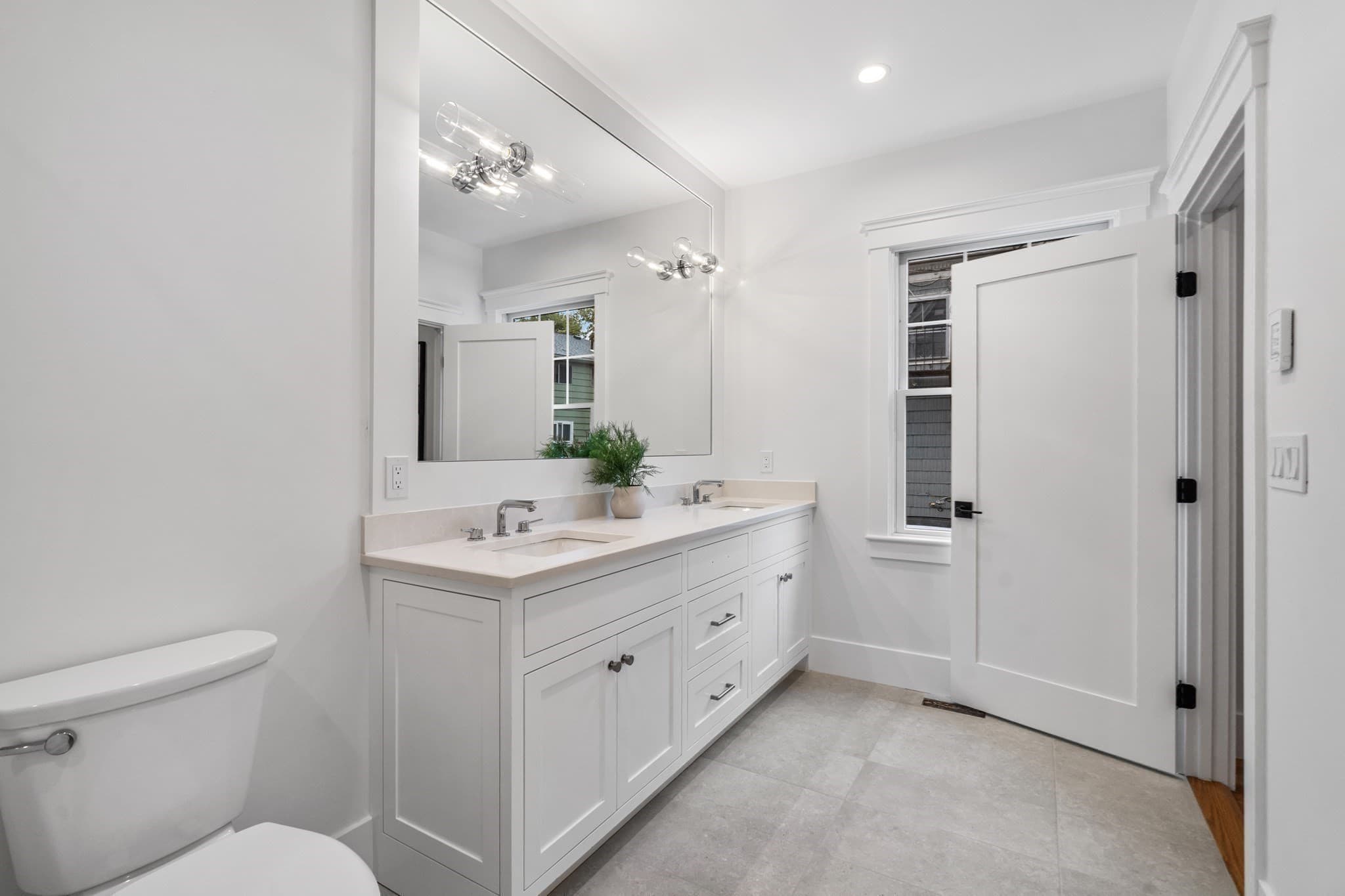 Condominium at 143 Coolidge St # 1, Brookline MA 02446, Brookline, photo 8 of 22