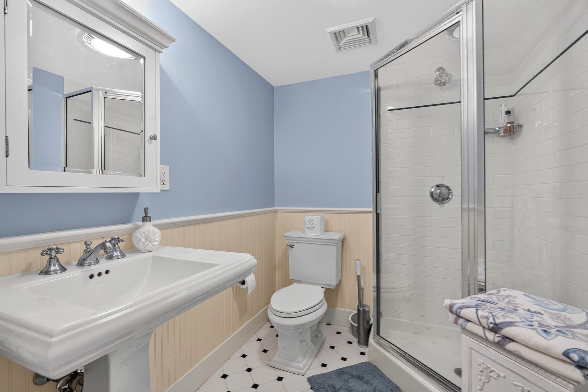 Single Family Residence at 97 Arnold Road, Wellesley MA 02481, Wellesley, photo 35 of 37