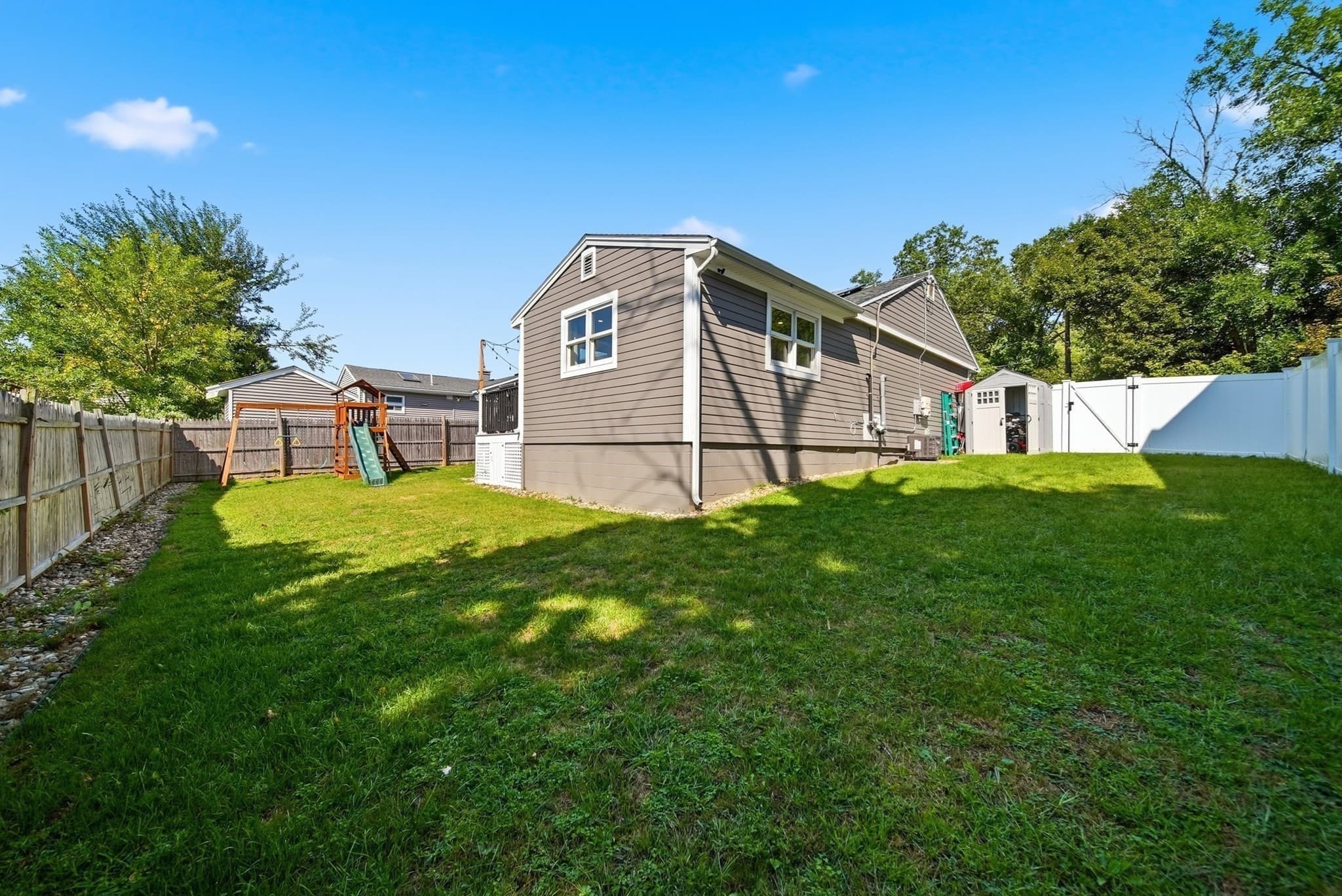 Single Family Residence at 107 New York St, Lowell MA 01854, Lowell, photo 33 of 39