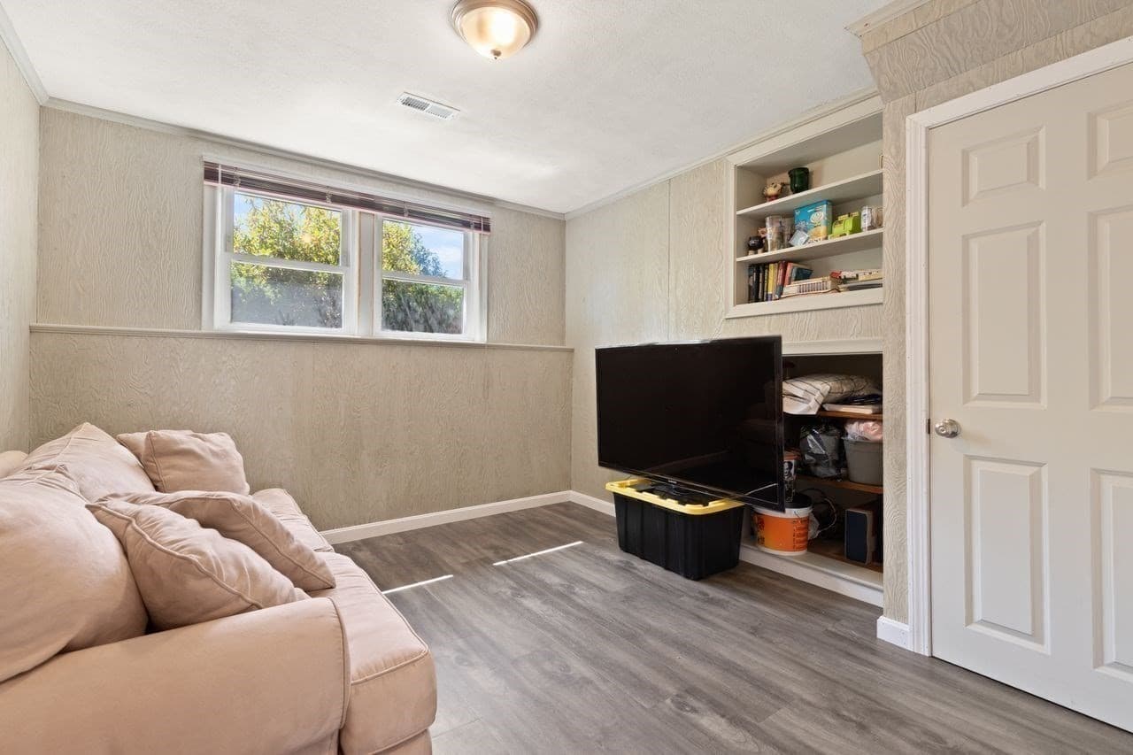 Single Family Residence at 11 Imrie St, Randolph MA 02368, photo 12 of 33