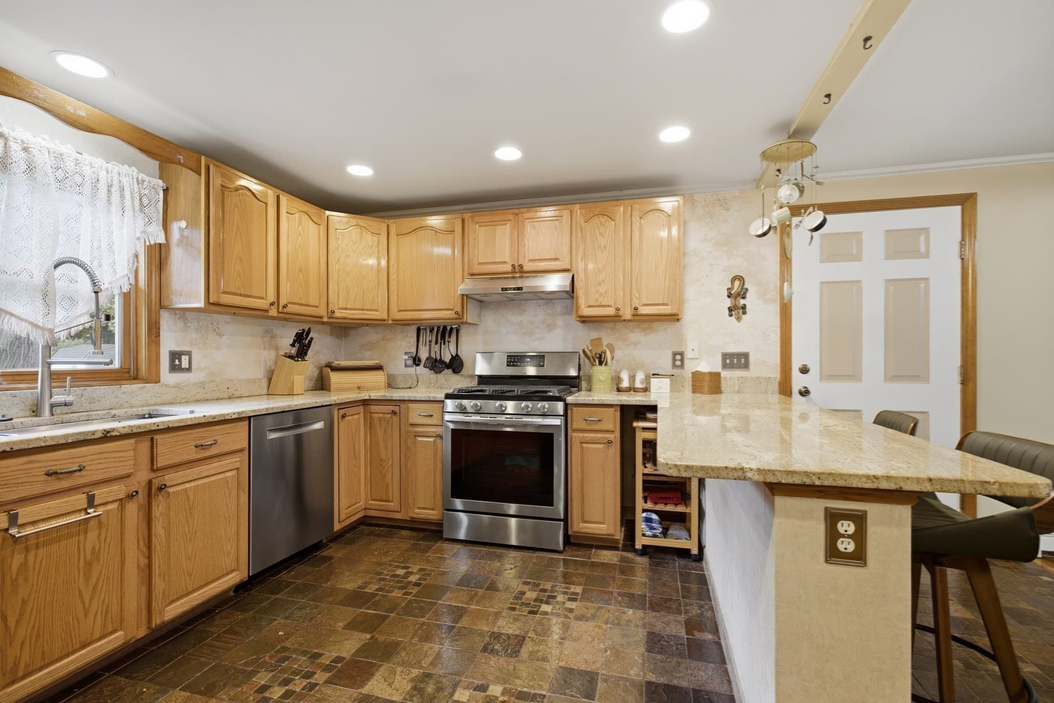 Single Family Residence at 7 Gambier Street, Newton MA 02466, Newton, photo 13 of 38