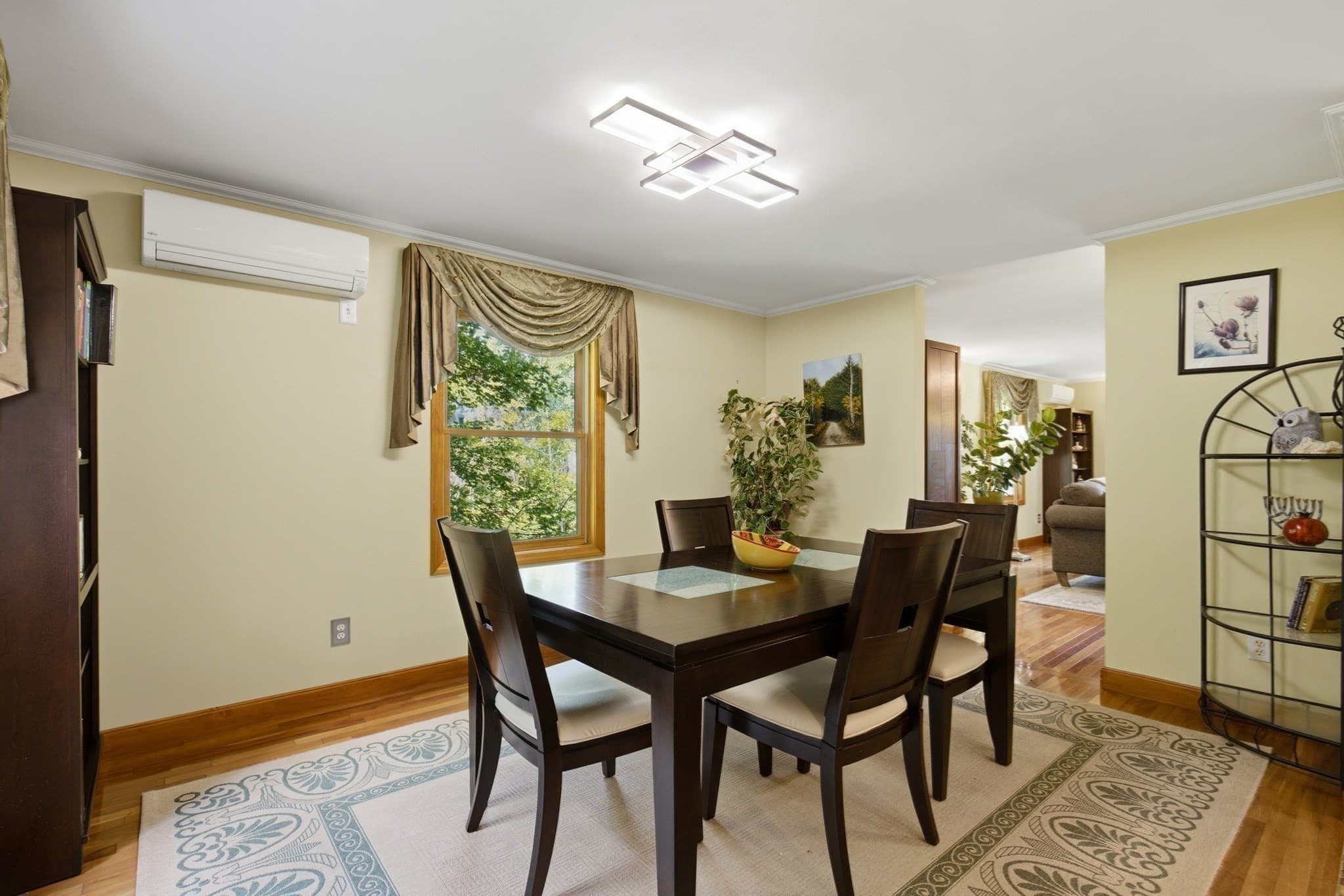 Single Family Residence at 7 Gambier Street, Newton MA 02466, Newton, photo 9 of 38