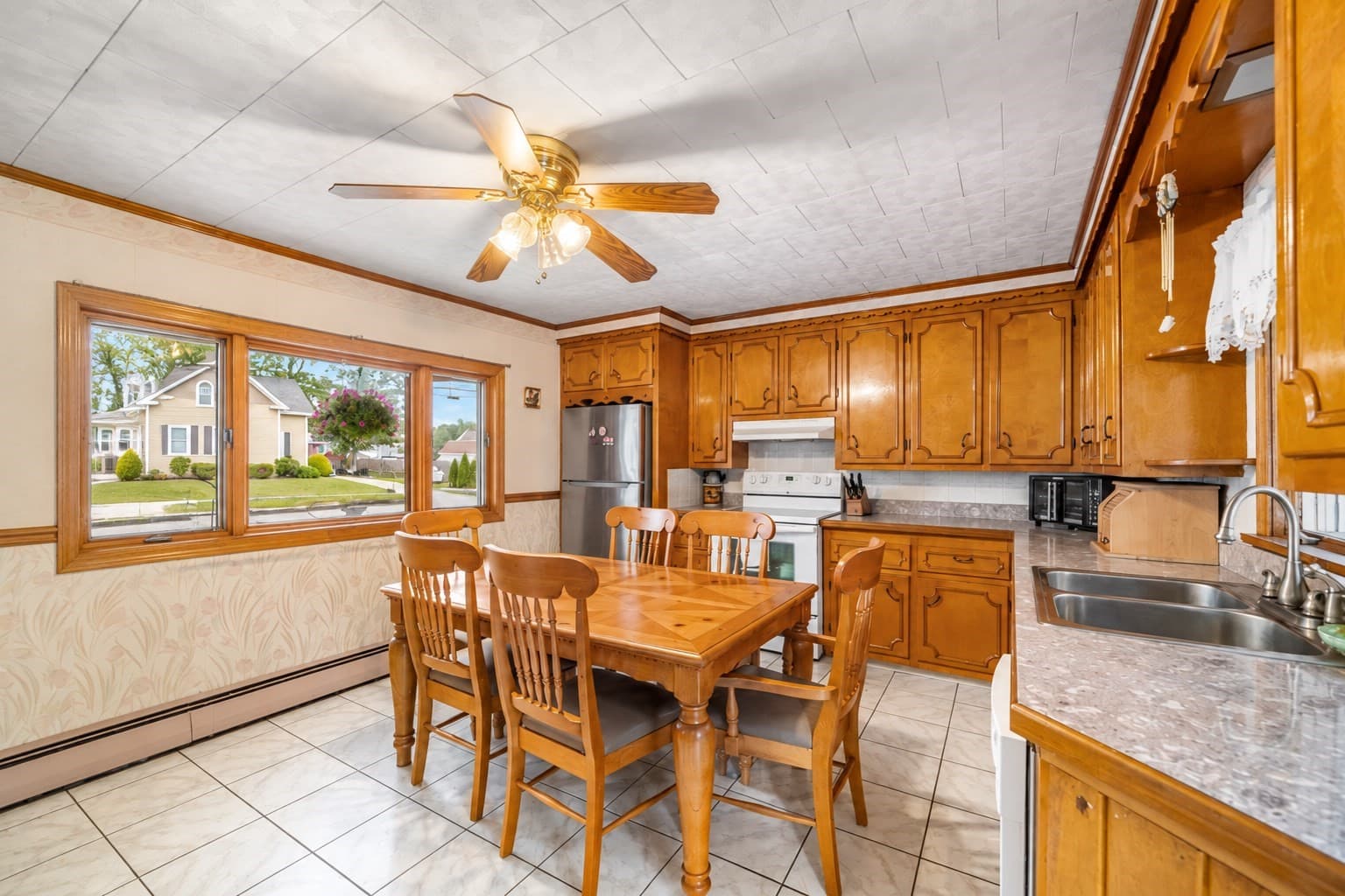 2 Family - 2 Units Up/Down at 40 Railroad Avenue, Taunton MA 02780, Taunton, photo 13 of 42
