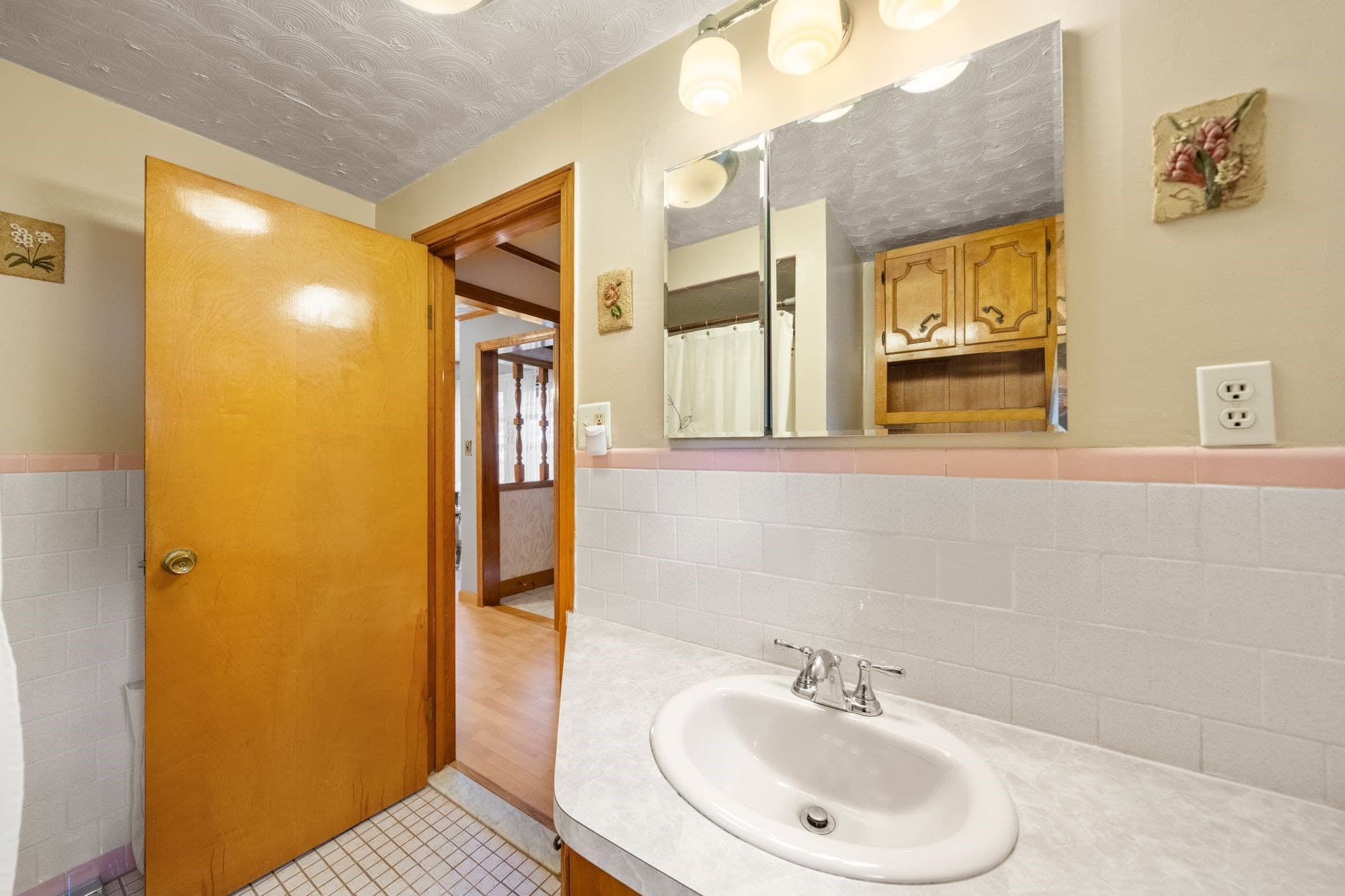 2 Family - 2 Units Up/Down at 40 Railroad Avenue, Taunton MA 02780, Taunton, photo 19 of 42
