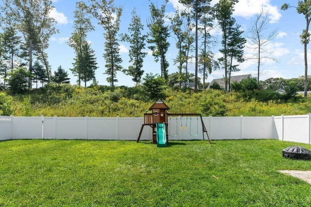 Single Family Residence at 29 Tea Party Dr # 29, Uxbridge MA 01569, Uxbridge, photo 7 of 42