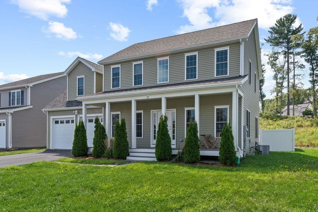 Single Family Residence at 29 Tea Party Dr # 29, Uxbridge MA 01569, Uxbridge, photo 5 of 42