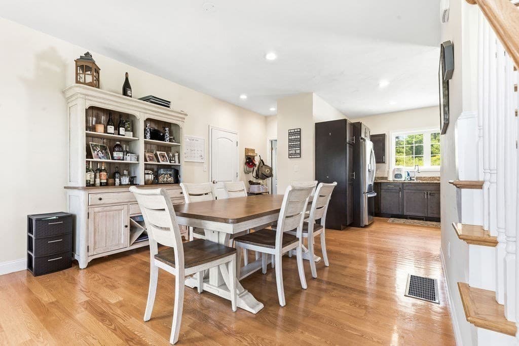 Single Family Residence at 29 Tea Party Dr # 29, Uxbridge MA 01569, Uxbridge, photo 39 of 42