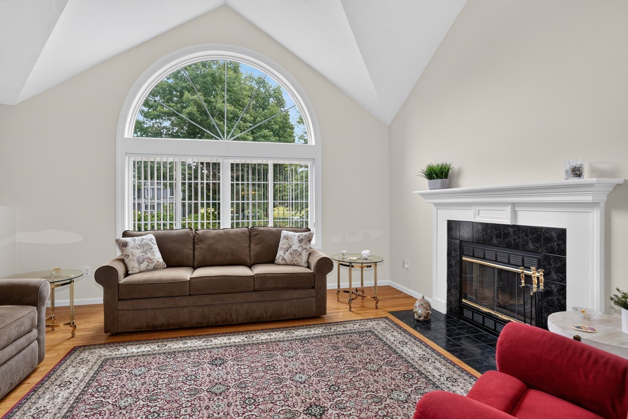 Single Family Residence at 3 Greenside Ln, Worcester MA 01609, Worcester, photo 3 of 25