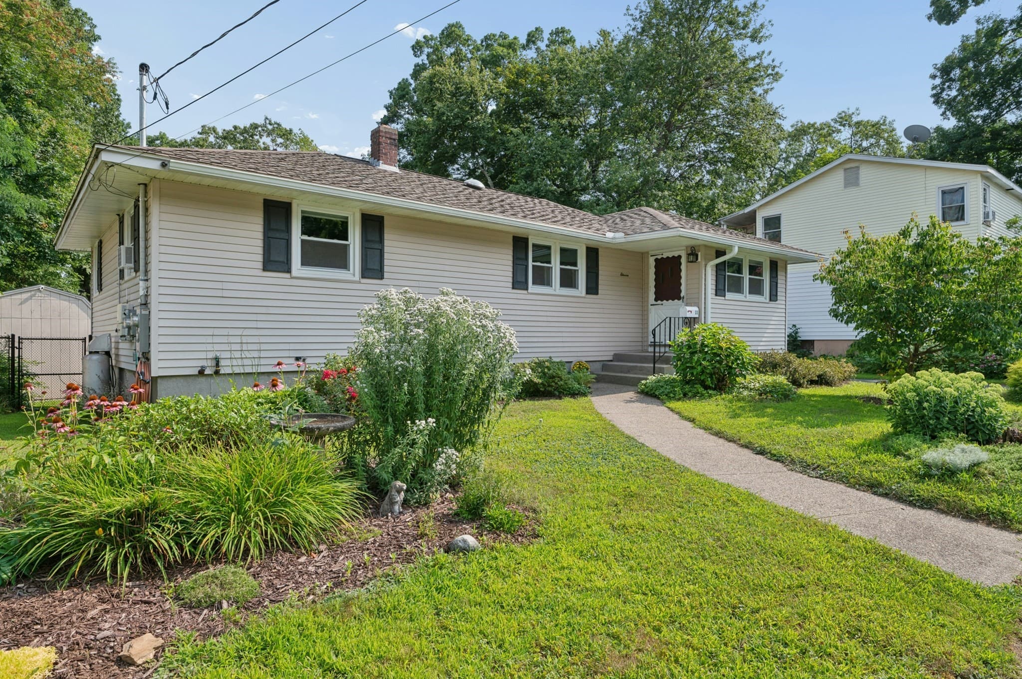 11 Greybert Ln, Worcester MA 01602