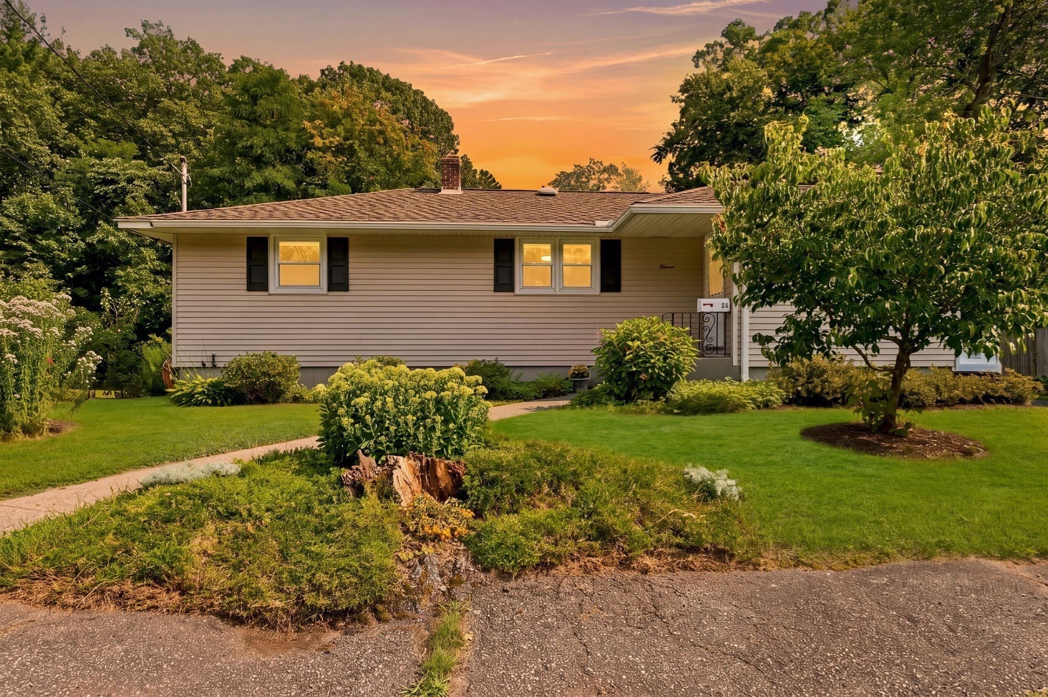 Single Family Residence at 11 Greybert Ln, Worcester MA 01602, Worcester, photo 40 of 42