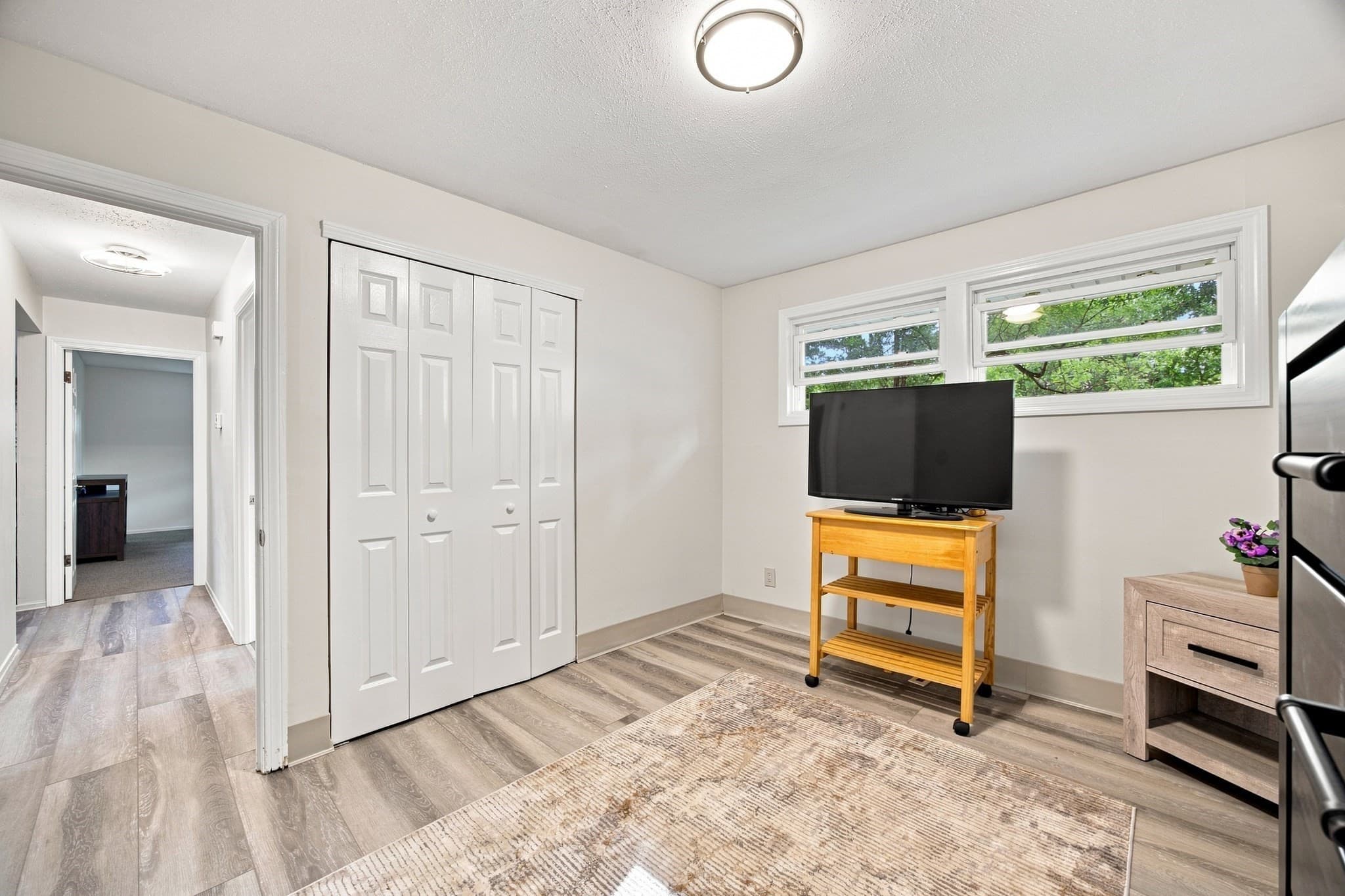 Single Family Residence at 96 Shady Brook Lane, Springfield MA 01118, Springfield, photo 17 of 27