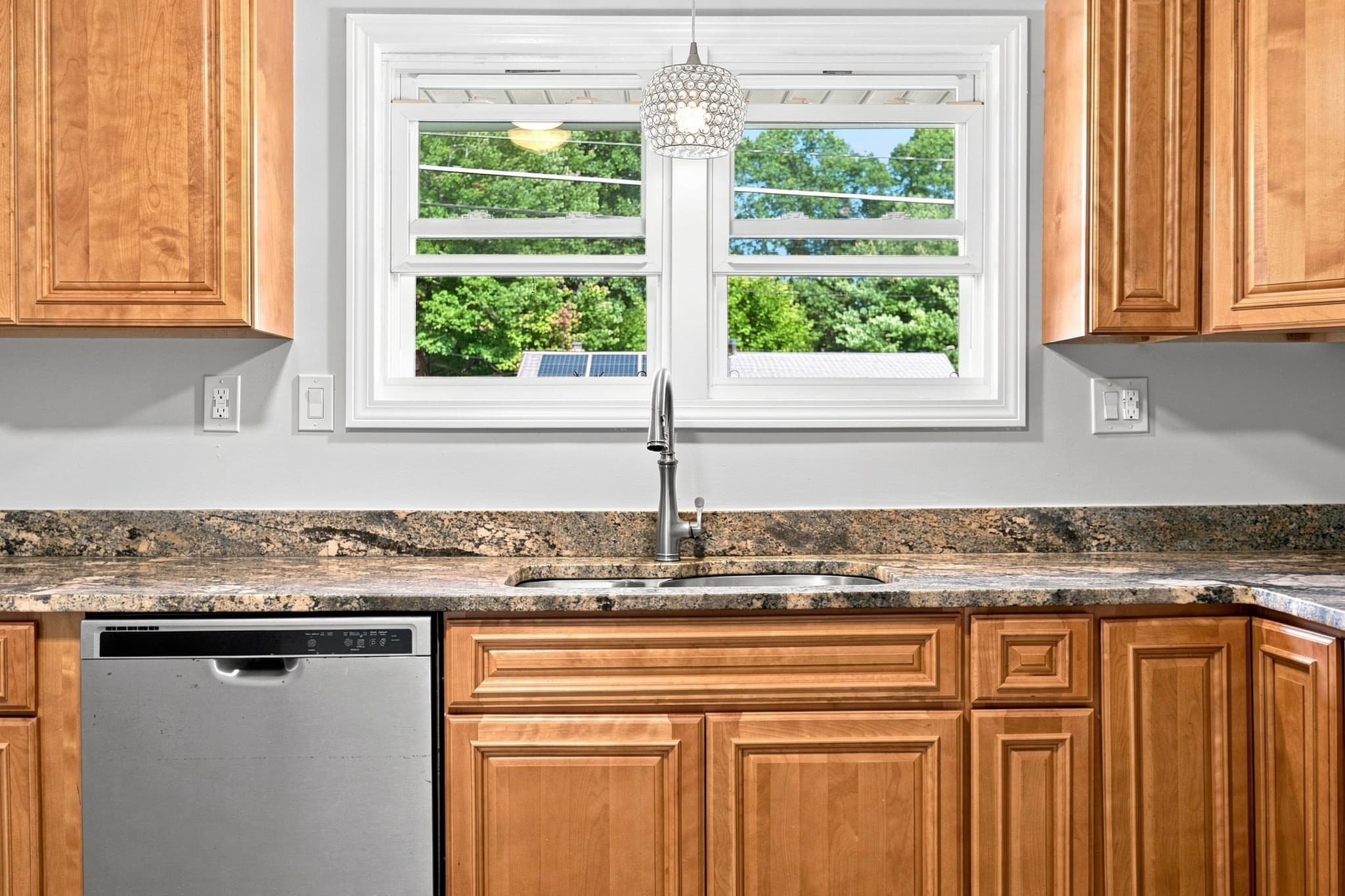 Single Family Residence at 96 Shady Brook Lane, Springfield MA 01118, Springfield, photo 5 of 27
