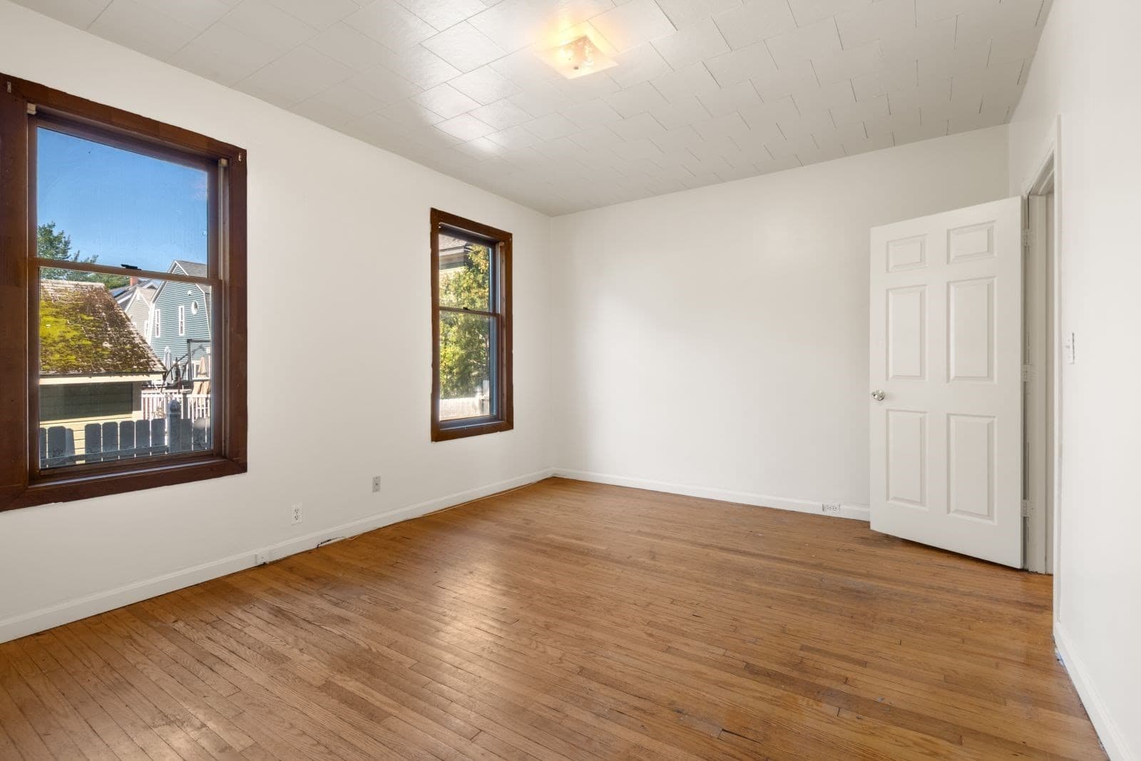 3 Family - 3 Units Up/Down at 197 Blue Hills Pkwy, Milton MA 02186, photo 8 of 28