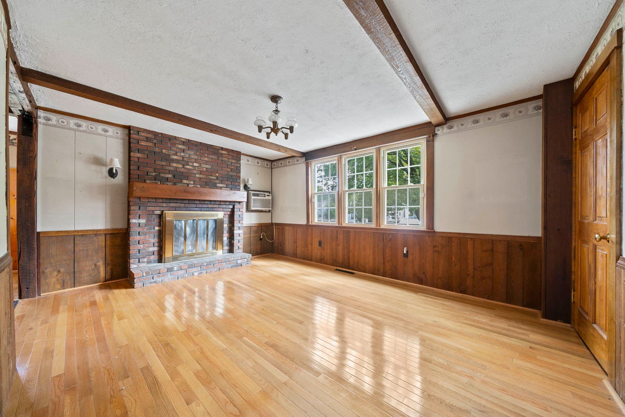 Single Family Residence at 109 West Water St, Rockland MA 02370, Rockland, photo 14 of 38