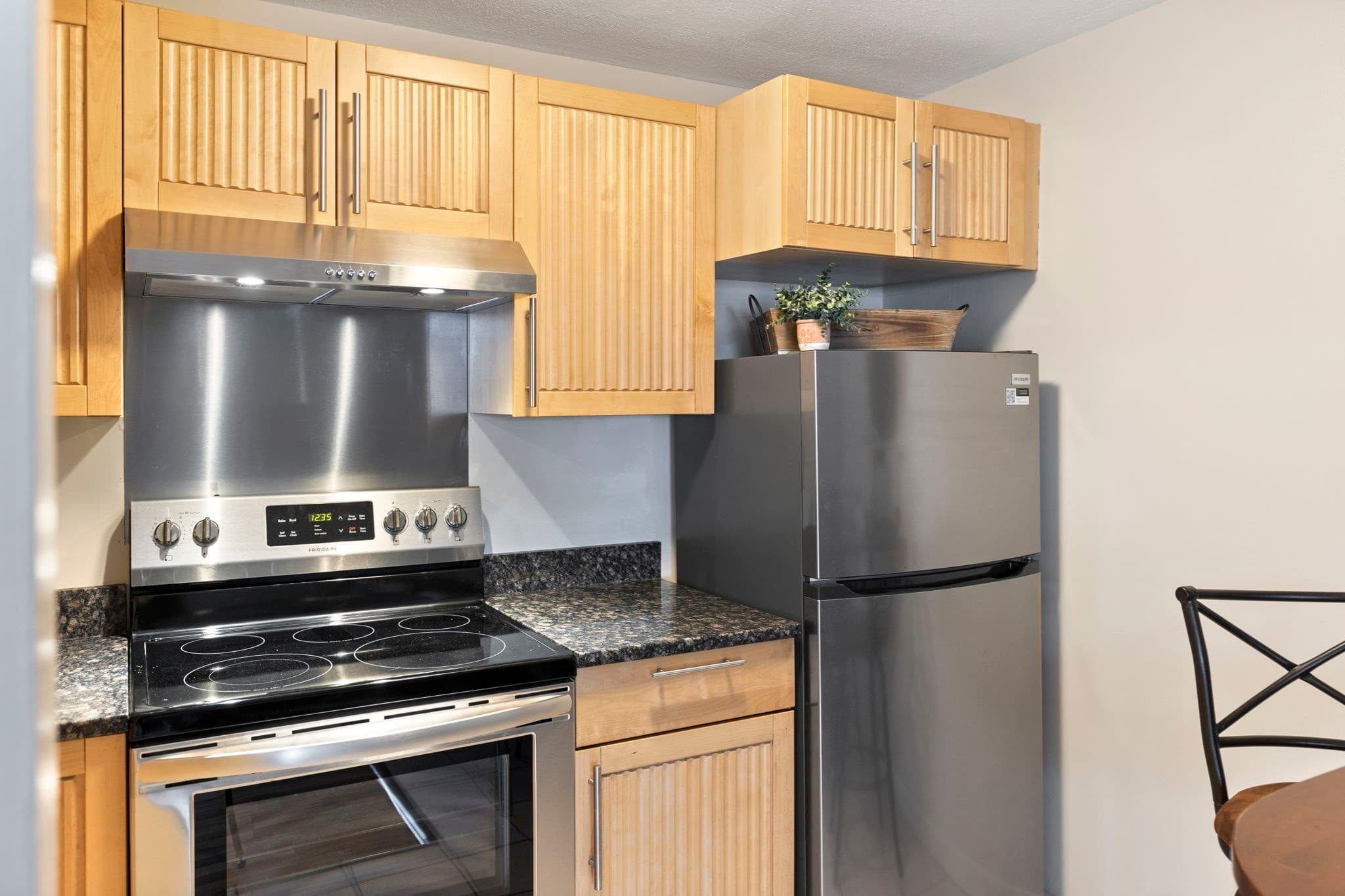 Condominium at 53 Fountain Ln # 8, Weymouth MA 02190, Weymouth, photo 5 of 21