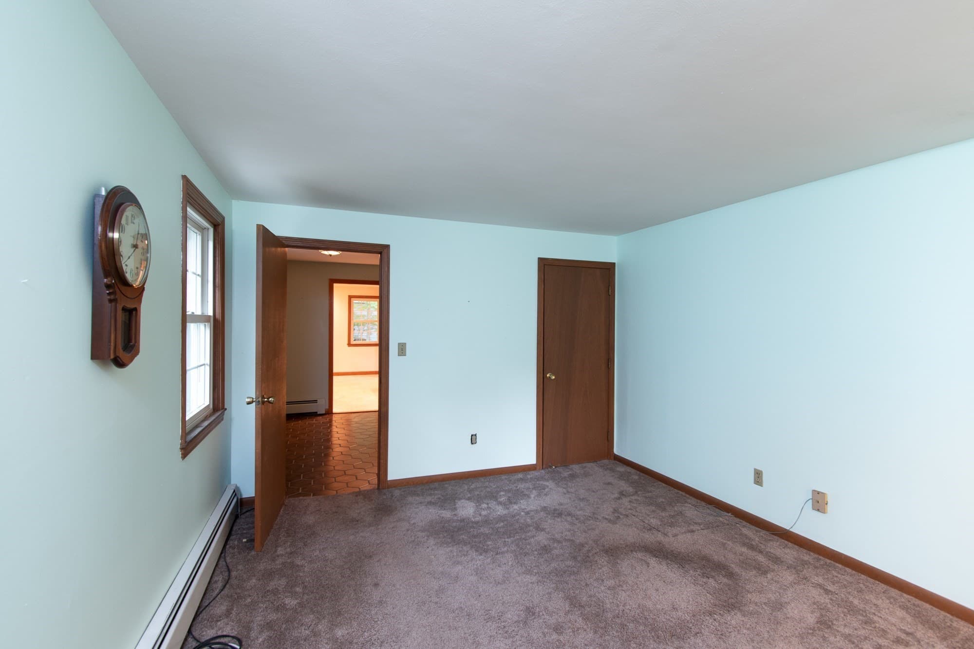 Single Family Residence at 16 Crabapple Ln, Chelmsford MA 01824, photo 10 of 27