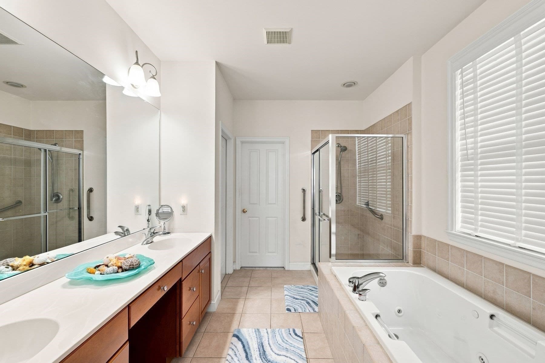 Condominium at 2 Pimpernel Cir # 25, Georgetown MA 01833, Georgetown, photo 25 of 35