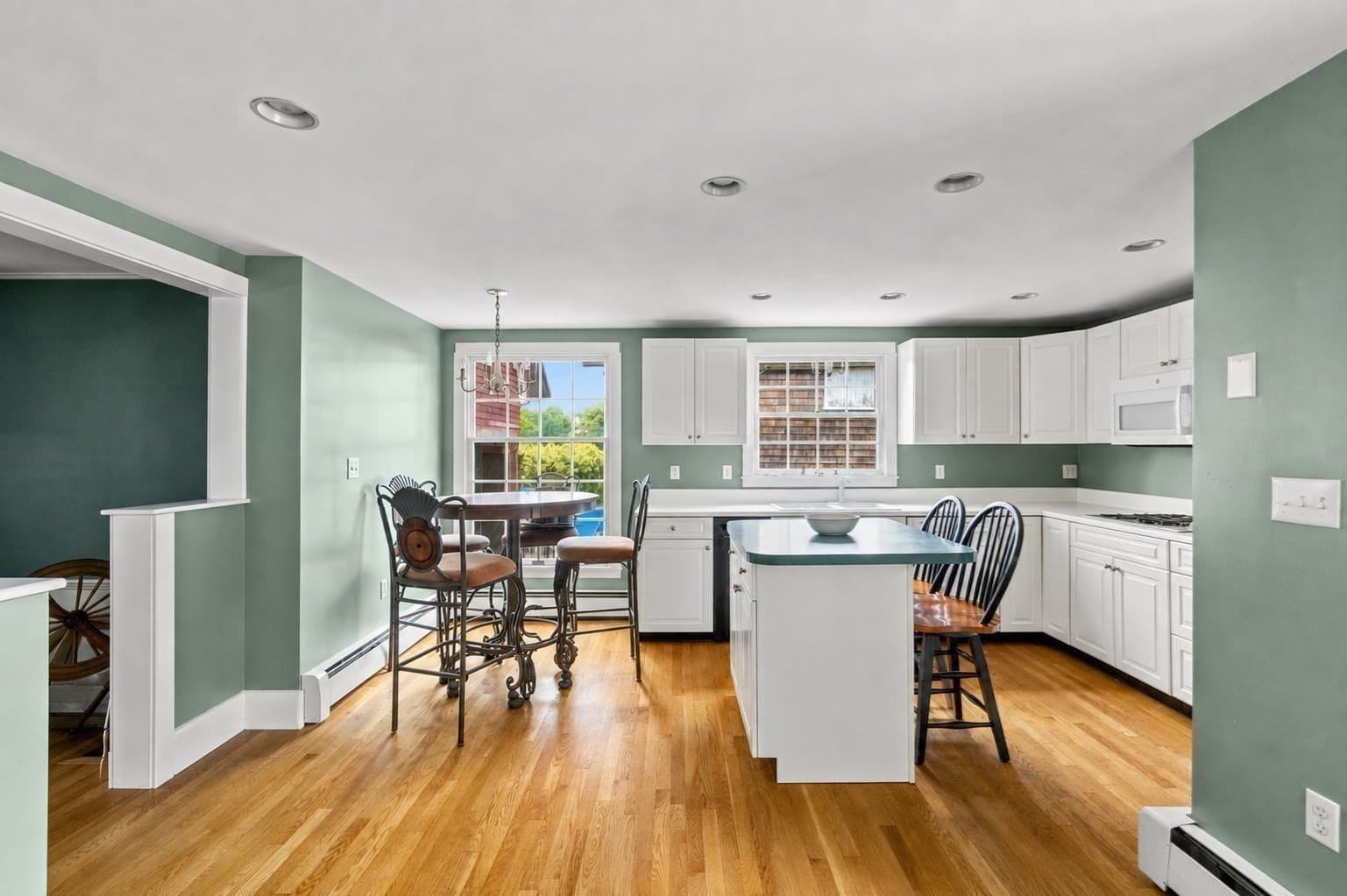 Single Family Residence at 117 Spring St, Hull MA 02045, Hull, photo 8 of 36