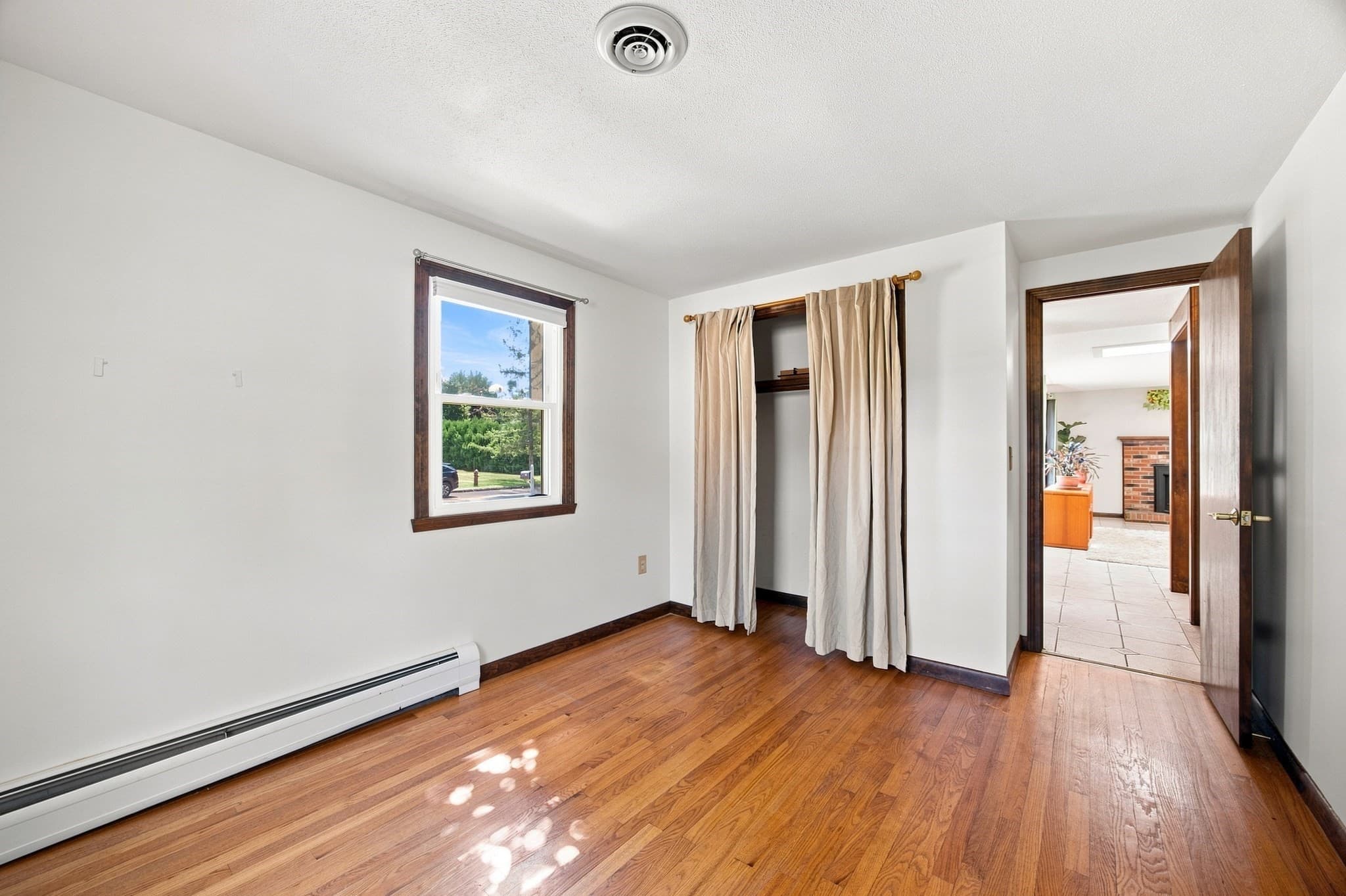 Single Family Residence at 47 Overlook Dr, Easthampton MA 01027, Easthampton, photo 21 of 42