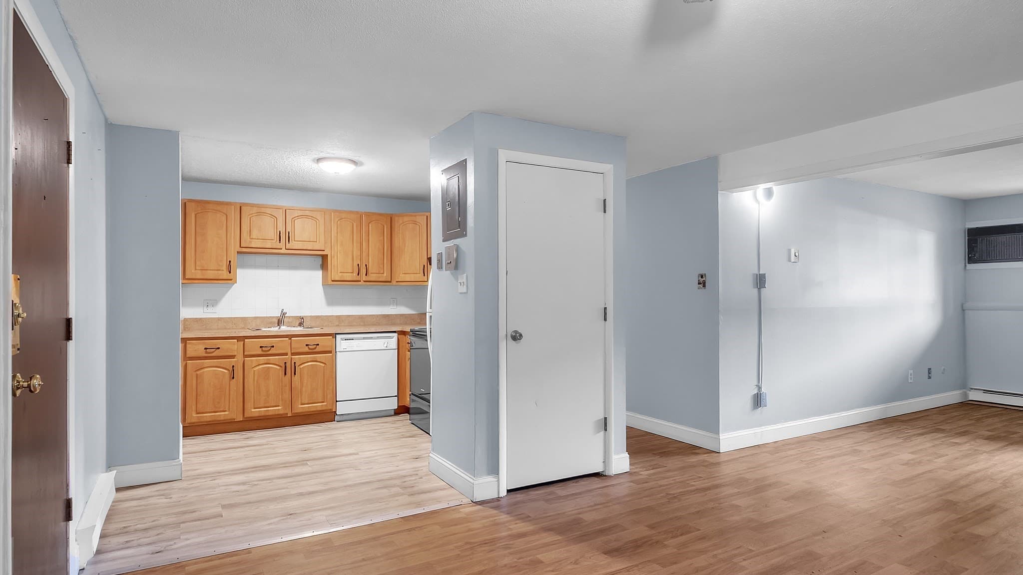 Condominium at 800 County St # 8, Taunton MA 02780, Taunton, photo 13 of 26