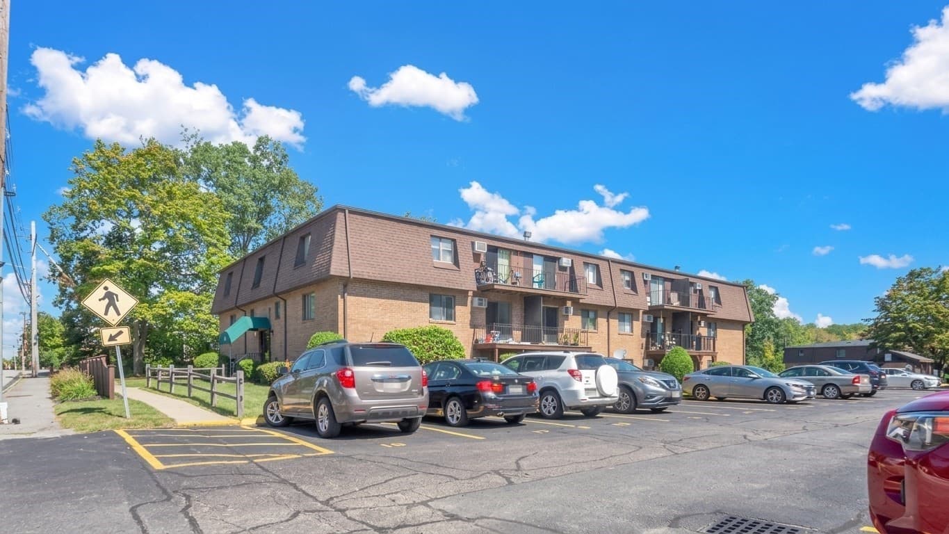 Condominium at 800 County St # 8, Taunton MA 02780, Taunton, photo 16 of 26