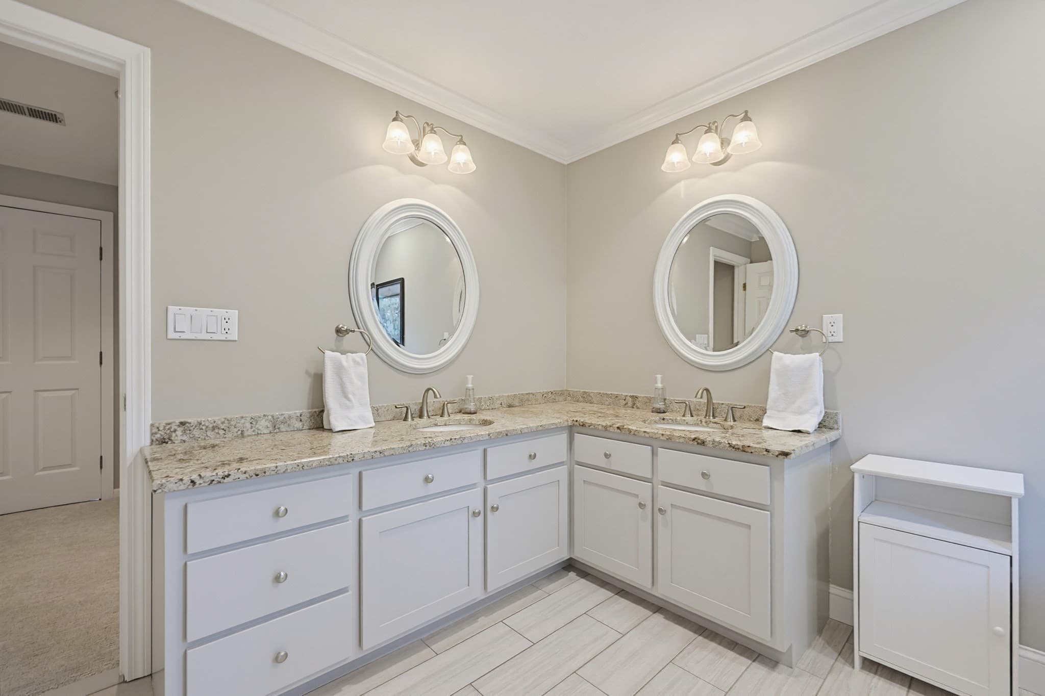 Single Family Residence at 23 High Ridge Circle, Franklin MA 02038, Franklin, photo 23 of 42