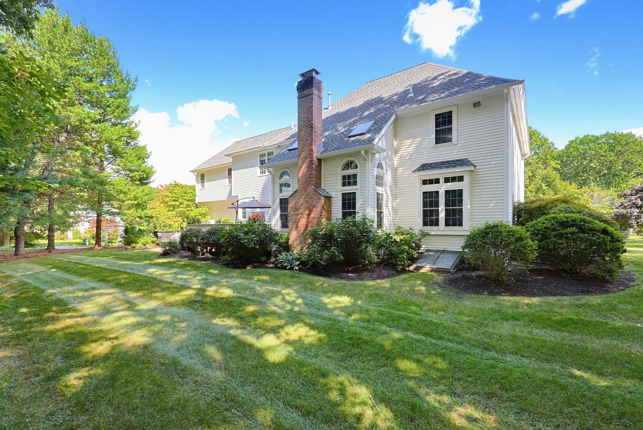 Single Family Residence at 23 High Ridge Circle, Franklin MA 02038, Franklin, photo 2 of 42