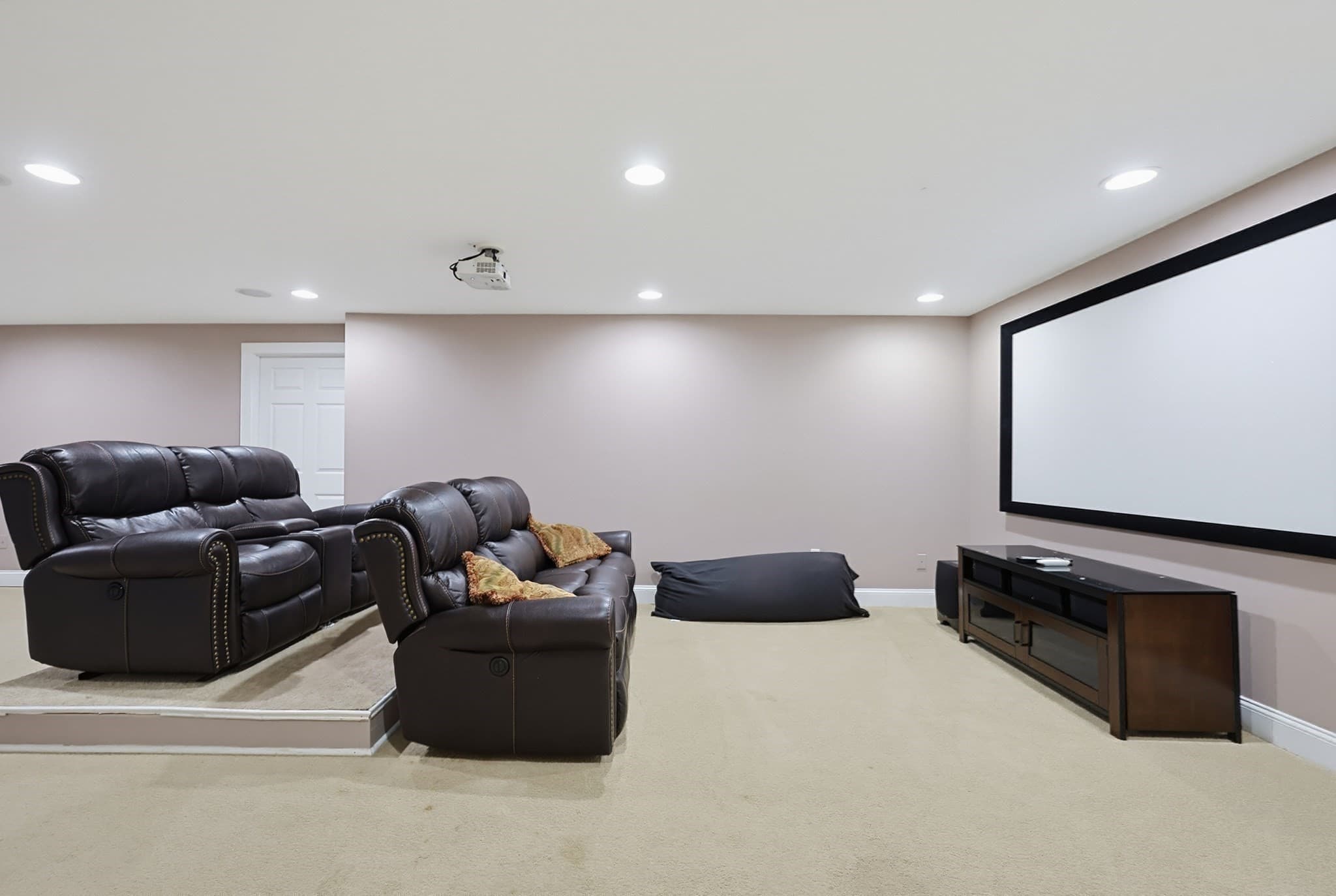 Single Family Residence at 23 High Ridge Circle, Franklin MA 02038, Franklin, photo 30 of 42