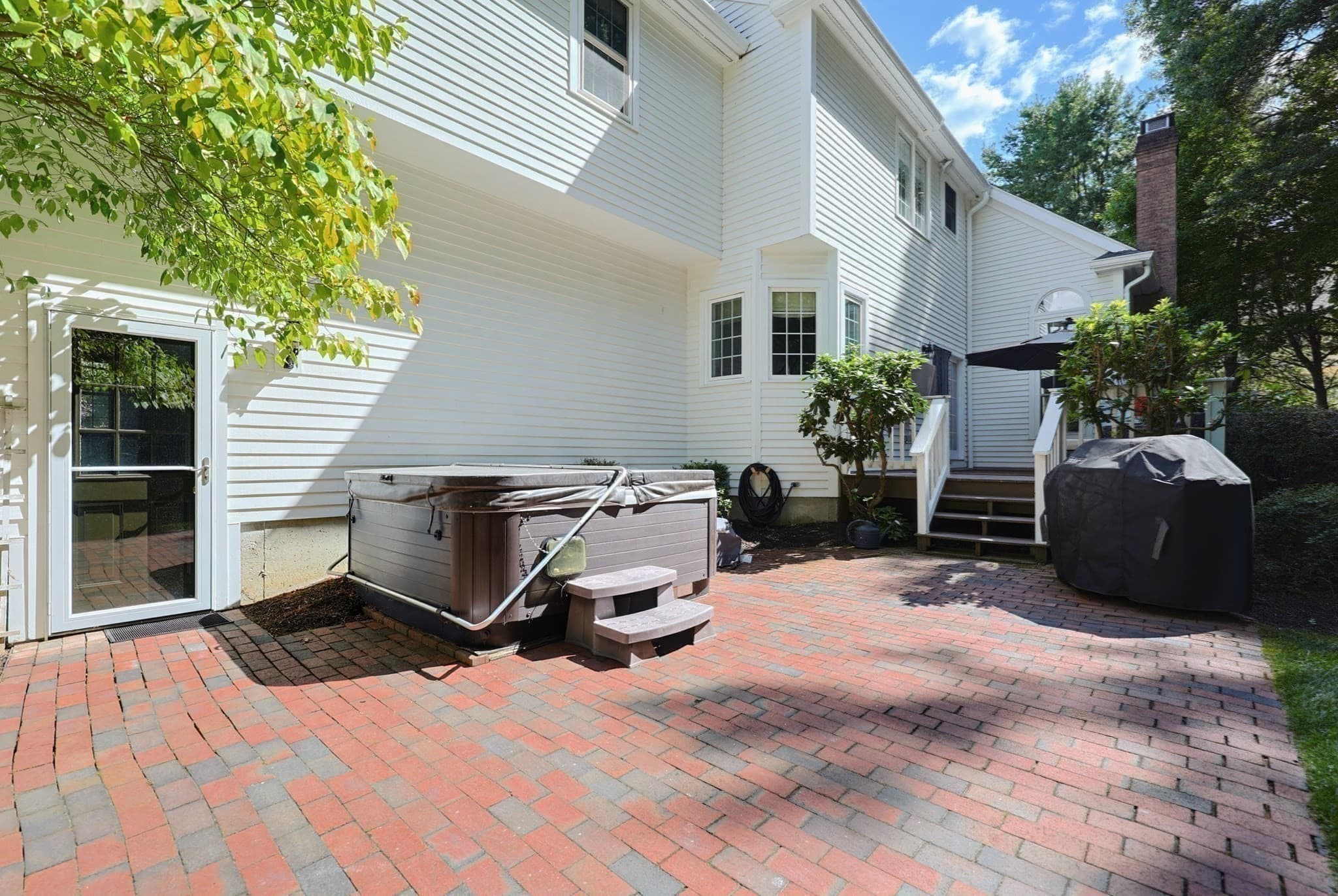 Single Family Residence at 23 High Ridge Circle, Franklin MA 02038, Franklin, photo 37 of 42
