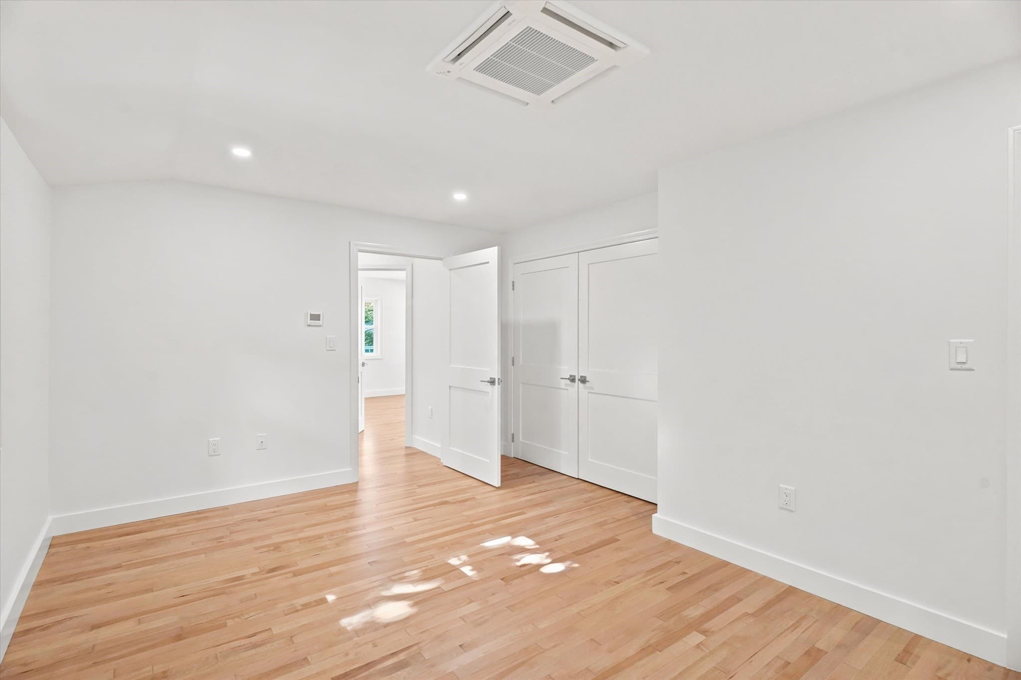 Single Family Residence at 8 Wilmington Road, Burlington MA 01803, Burlington, photo 26 of 42