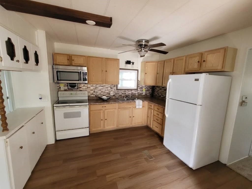 Mobile Home at 65 Beechwood Road, Halifax MA 02338, Halifax, photo 3 of 14