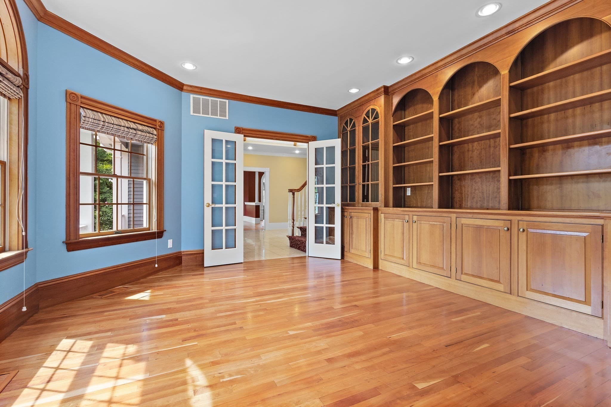 Single Family Residence at 27 Carriage Drive, Lexington MA 02420, Lexington, photo 5 of 42