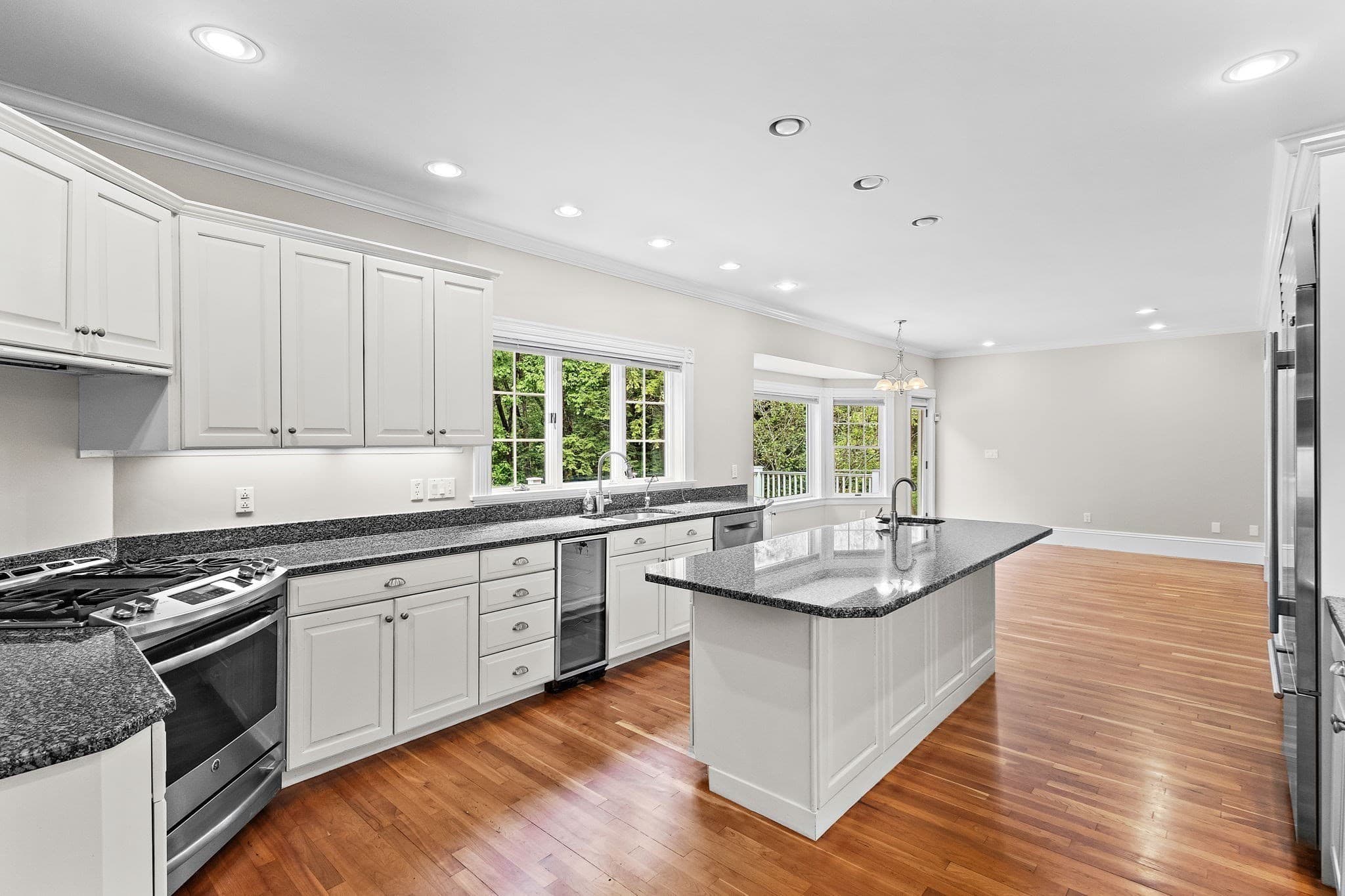 Single Family Residence at 27 Carriage Drive, Lexington MA 02420, Lexington, photo 8 of 42