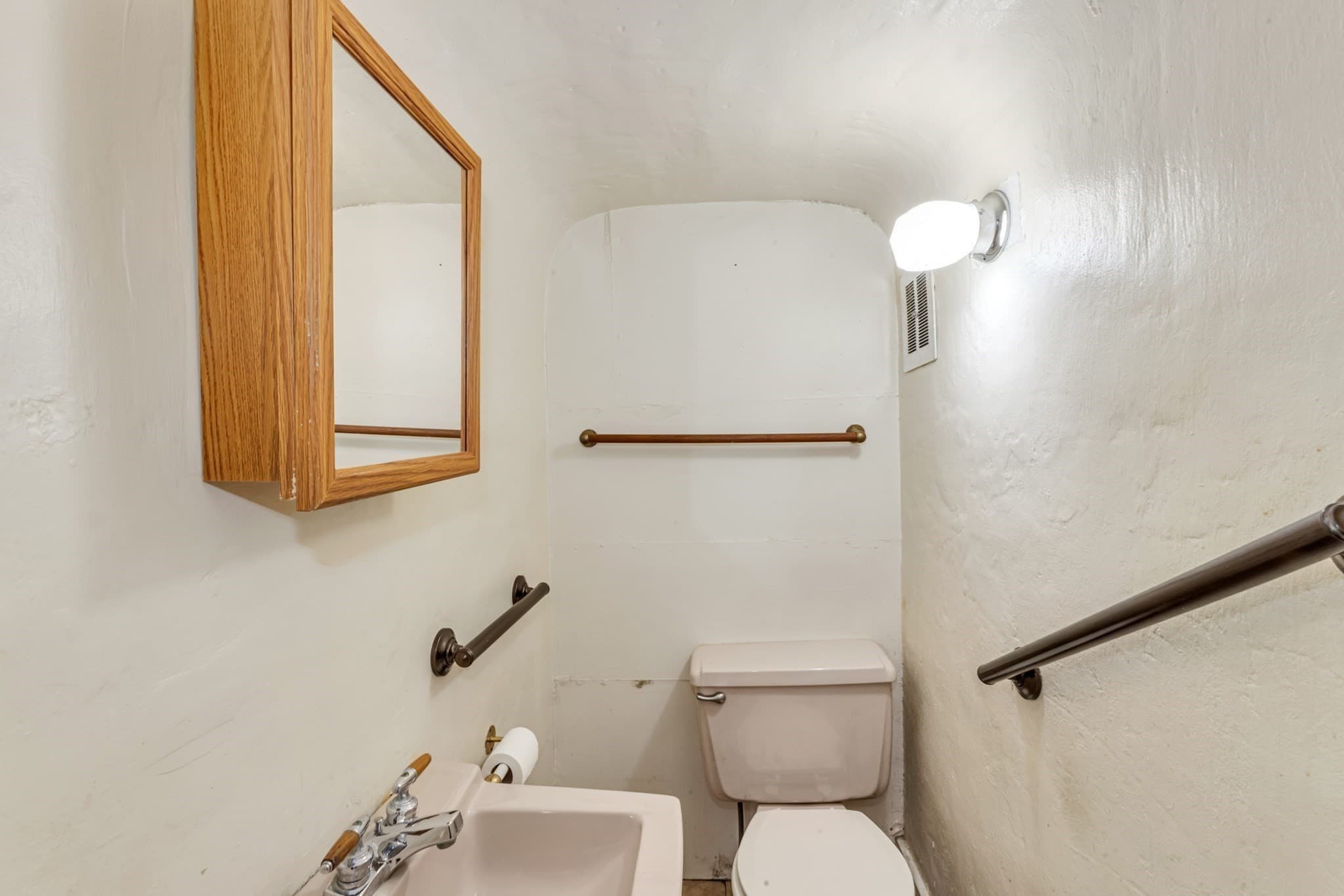 Single Family Residence at 193 Haverhill Street, North Reading MA 01864, North Reading, photo 13 of 37