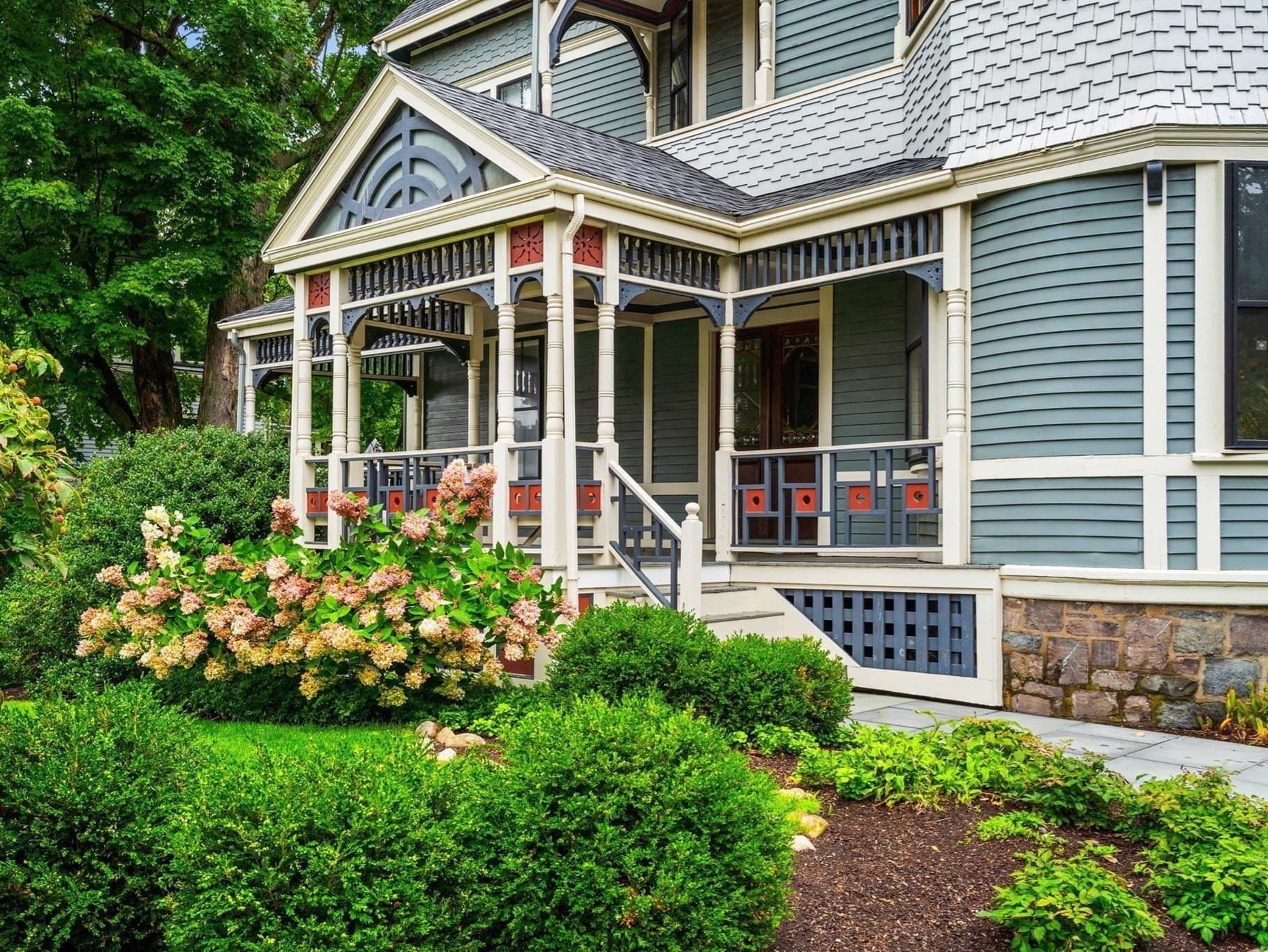 Single Family Residence at 44 Putnam Street, Newton MA 02465, Newton, photo 2 of 42