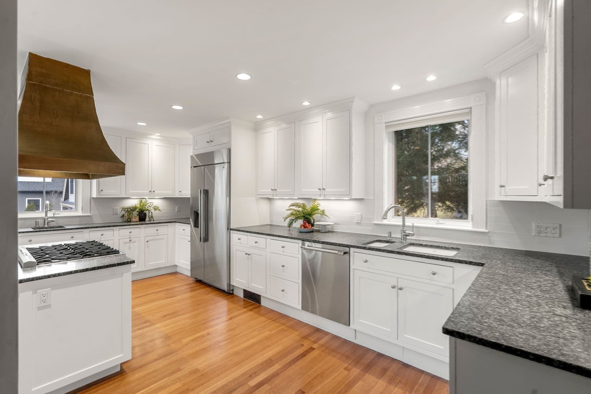 Single Family Residence at 44 Putnam Street, Newton MA 02465, Newton, photo 9 of 42