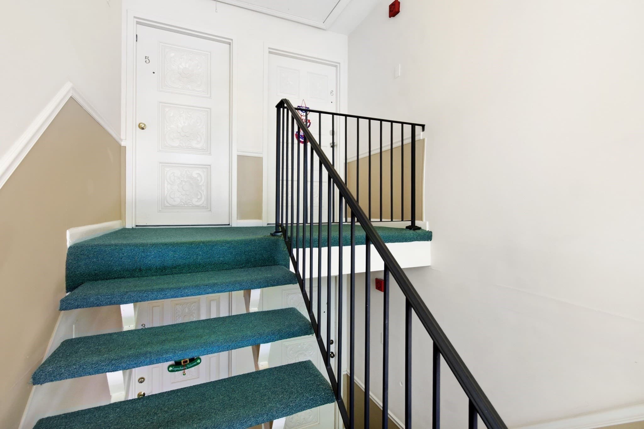 Condominium at 30 Fernview Ave # 6, North Andover MA 01845, North Andover, photo 6 of 33