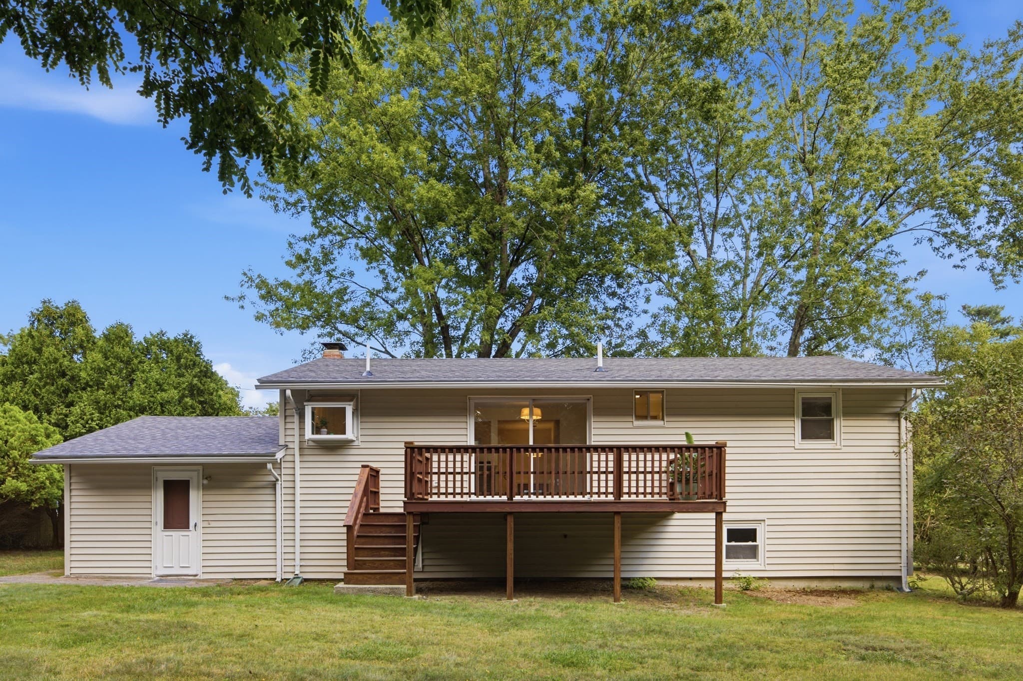 Single Family Residence at 157 Marks St, Rockland MA 02370, Rockland, photo 6 of 42